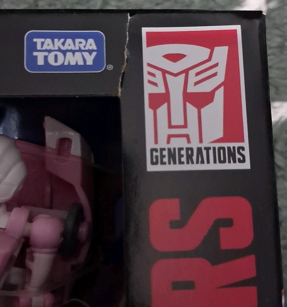 Hasbro Transformers Studio Series 86 Arcee Action Figure