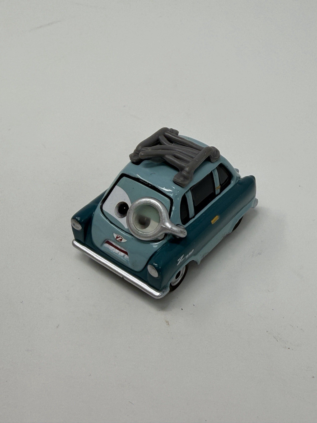 Disney Pixar Cars 2 Professor Z 2 Mattel 1/55