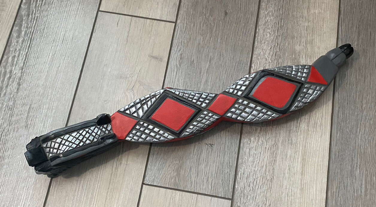 Articulated 3D Printed Snake – Sci-Fi Cyberpunk Dragon Fidget Toy – Red/Silver