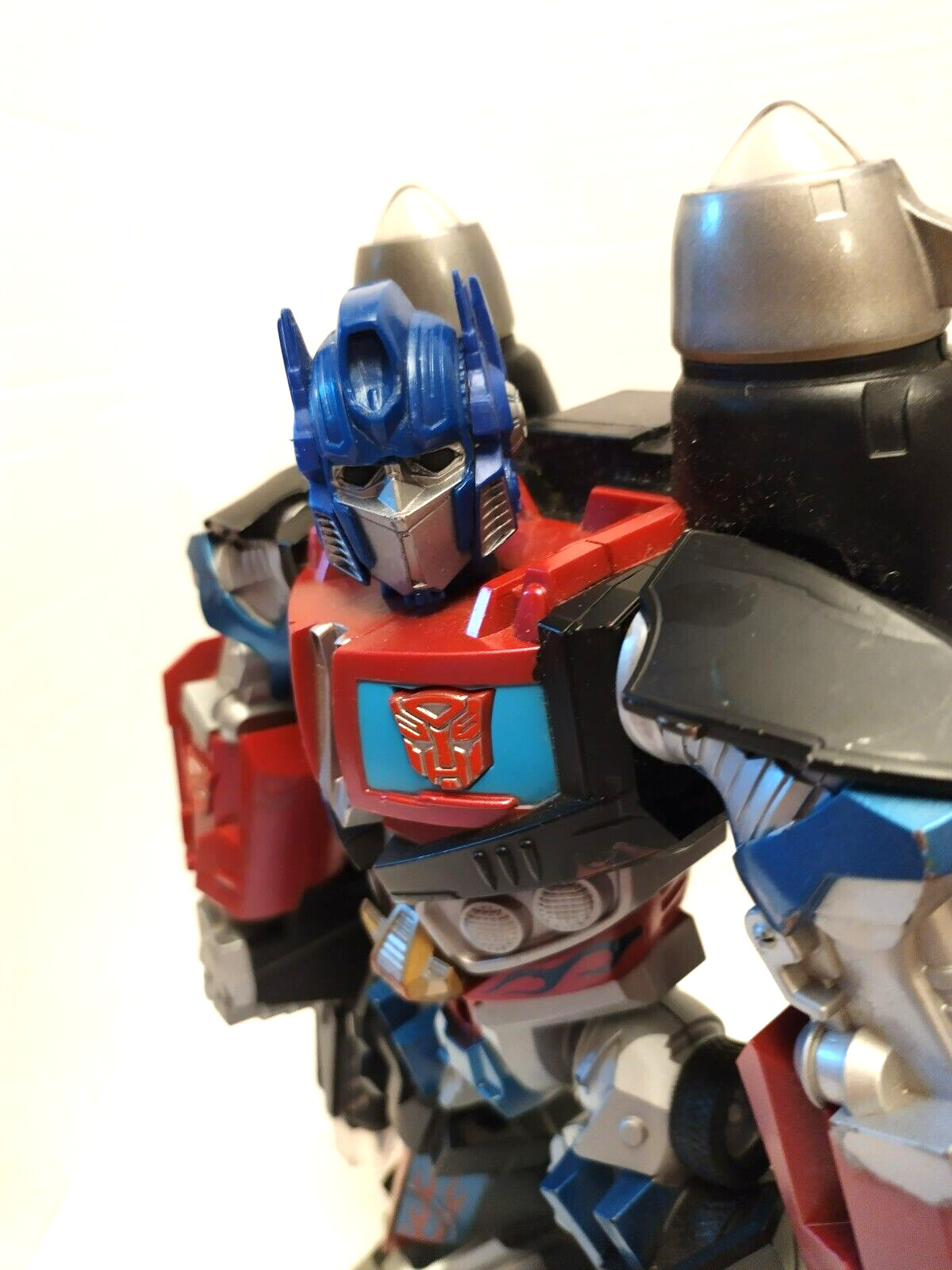 Optimus Prime Mega Power Bot Transformers Light-Up Talking 12&Prime;