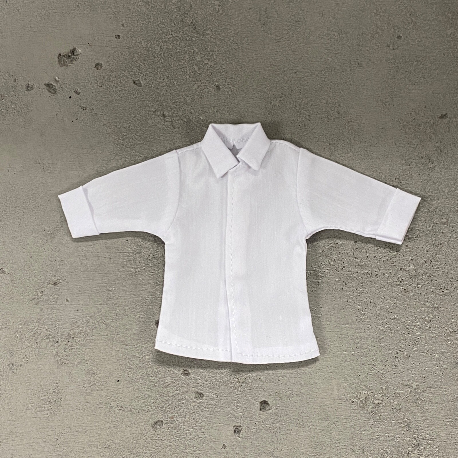 SU-RSV-SHT-WHT-L: 1/12 White Dress Shirt w/ roll-up sleeve for 6&Prime; Muscular body