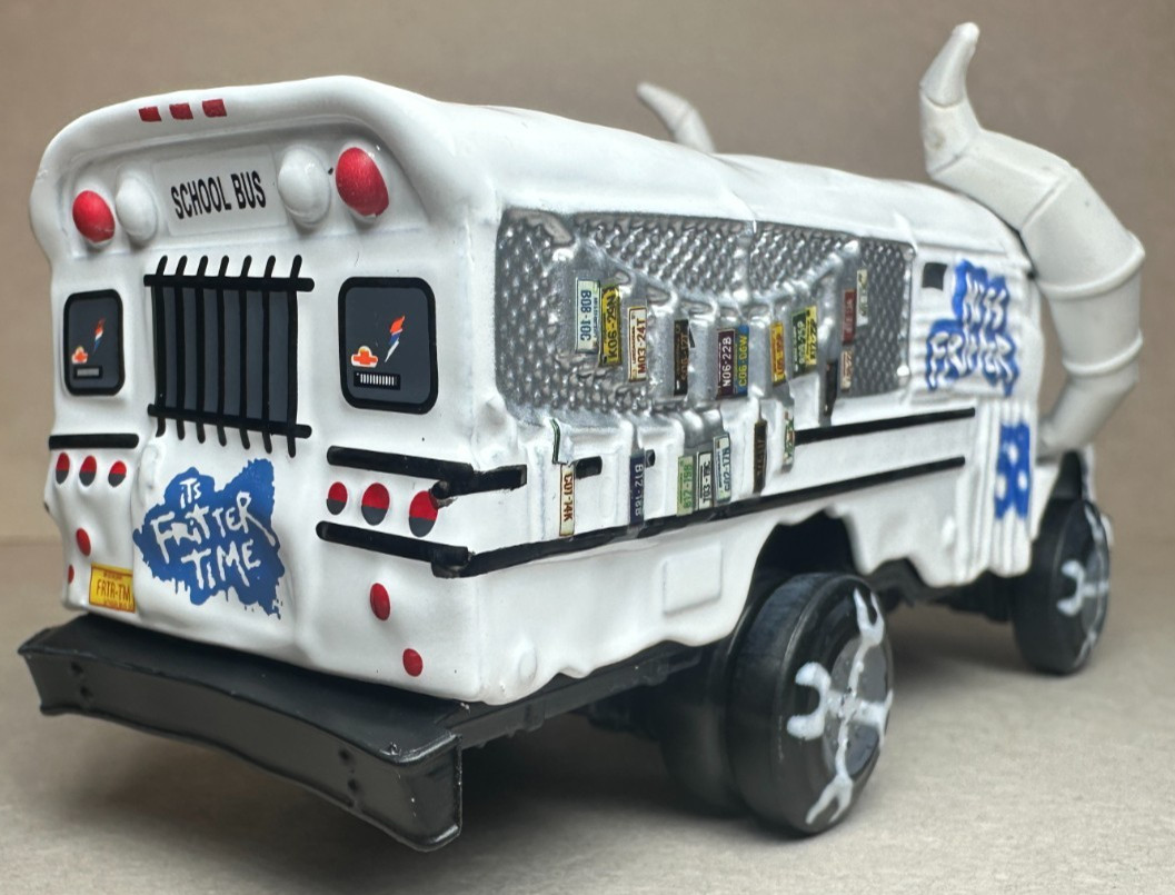 Disney Pixar Cars 3 Demolition Derby Miss Fritter White Bus Diecast 1:55 FC