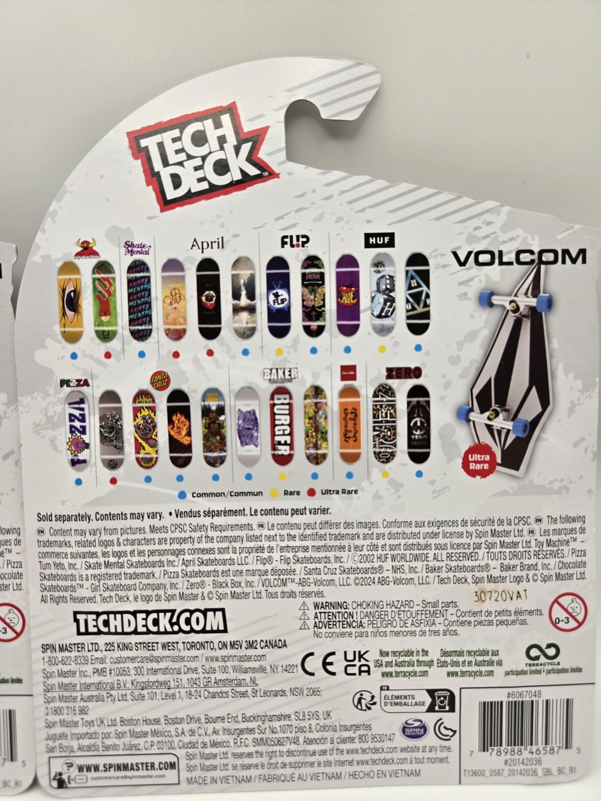 New Tech Deck Volcom Diamond Shape Cut Ultra Rare & Baker Kader Fingerboards