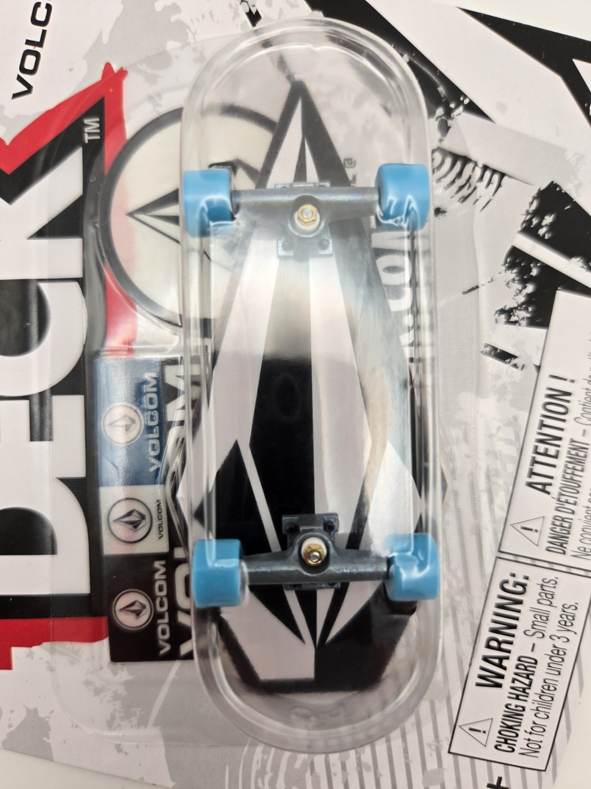 New Tech Deck Volcom Diamond Shape Cut Ultra Rare & Baker Kader Fingerboards