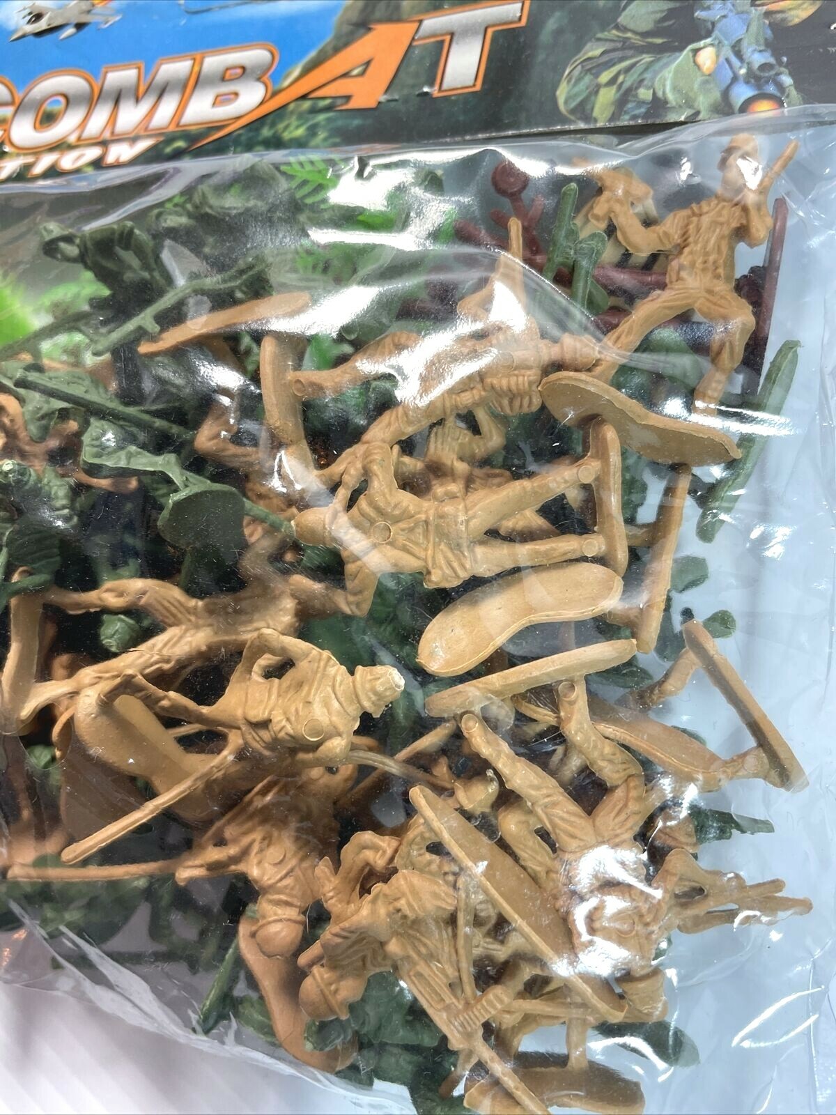 Plastic Action Figures Toy Soldiers Combat Army Military Toys 50+ Figurines