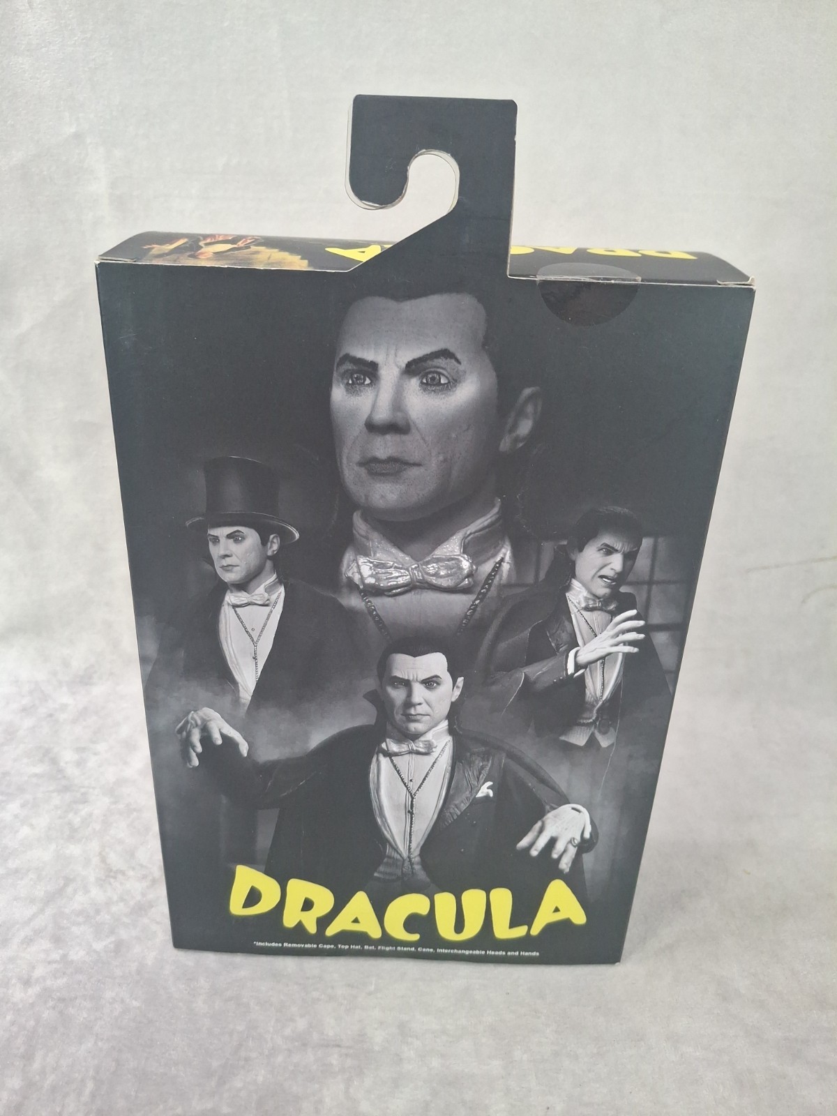 NECA Universal Monsters – Ultimate Dracula 7&Prime; Action Figure