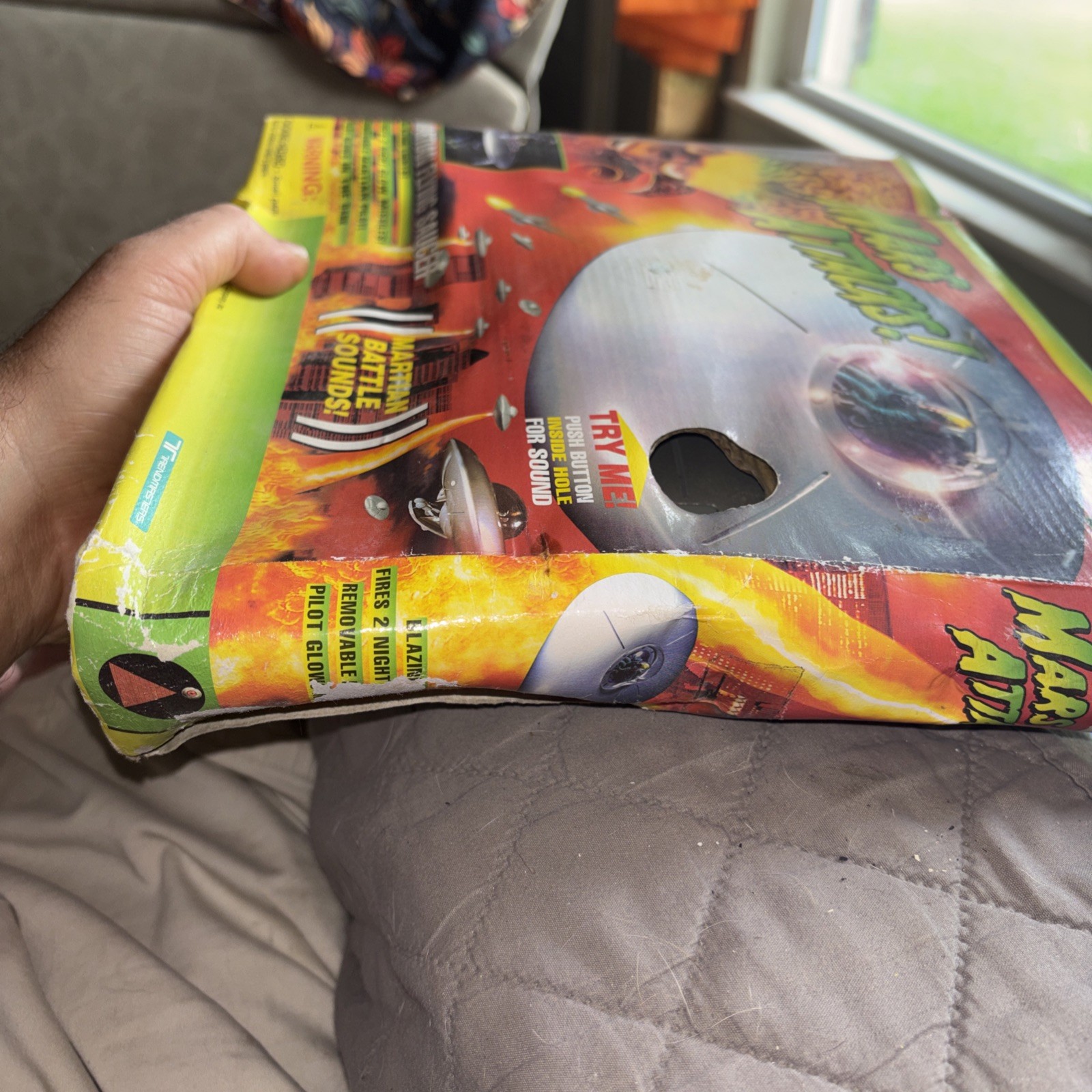 Mars Attacks Martian Flying Saucer 1996 Warner Bros Trendmasters NIB #25