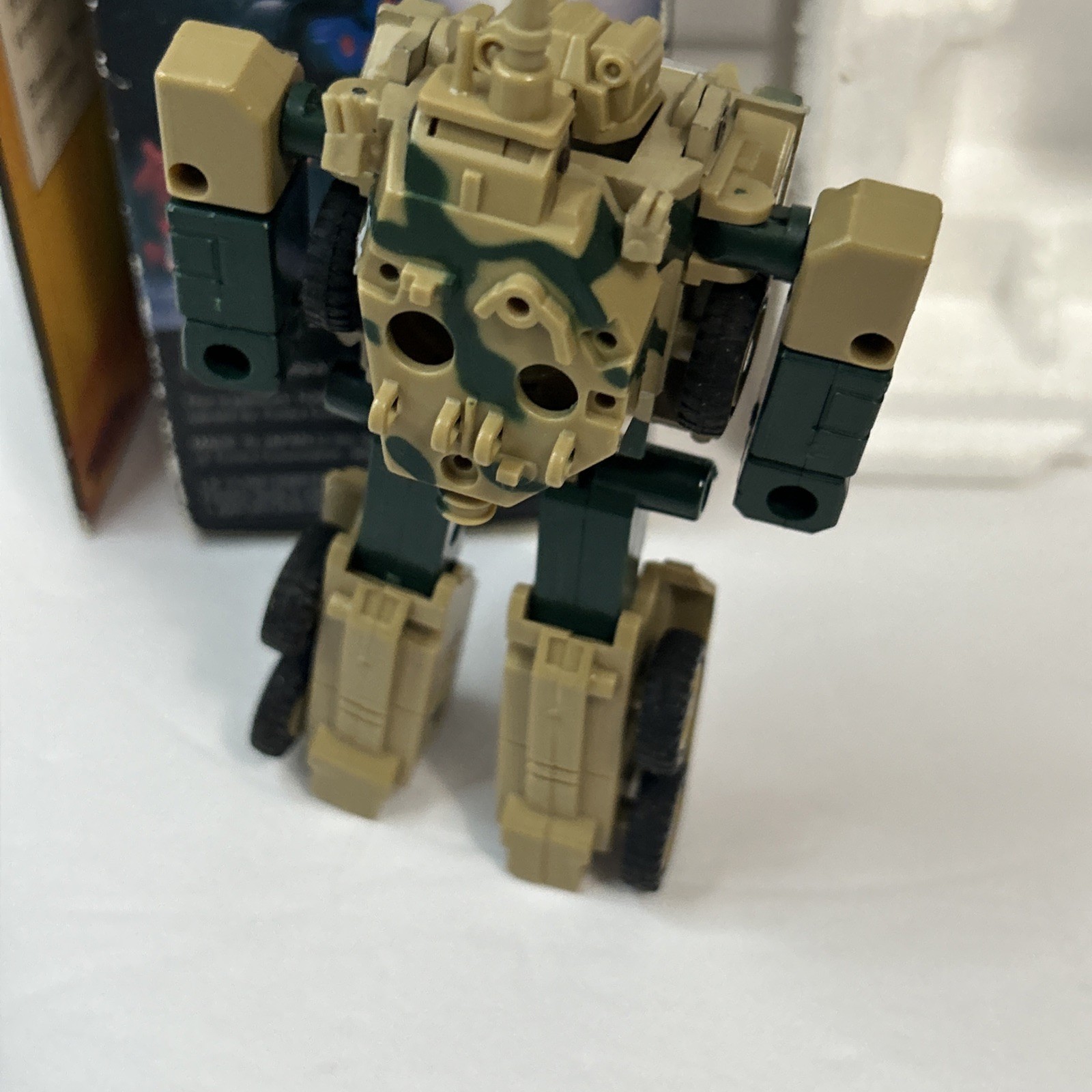Super Go Bots Defendor Friendly Robot Tank Vintage 1984 Action Figure Tonka Box