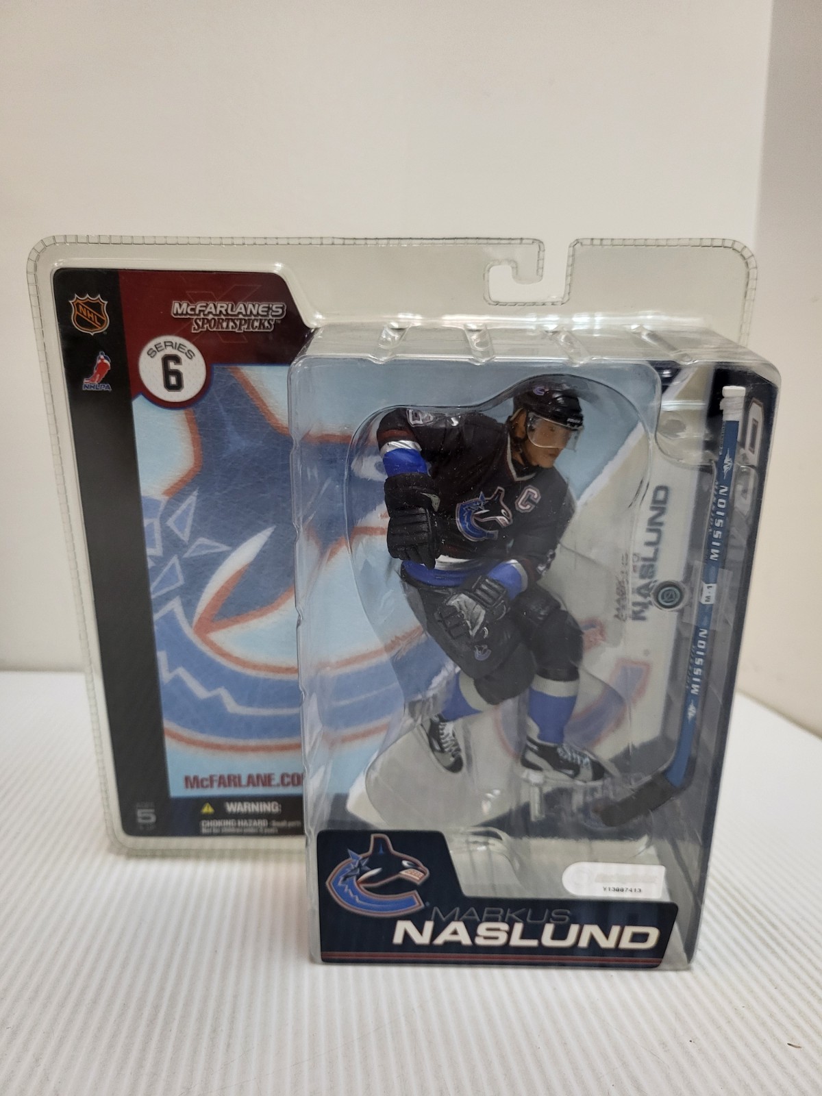 2003 McFarlane NHL Series 6 MARKUS NASLUND Vancouver Canucks Figure