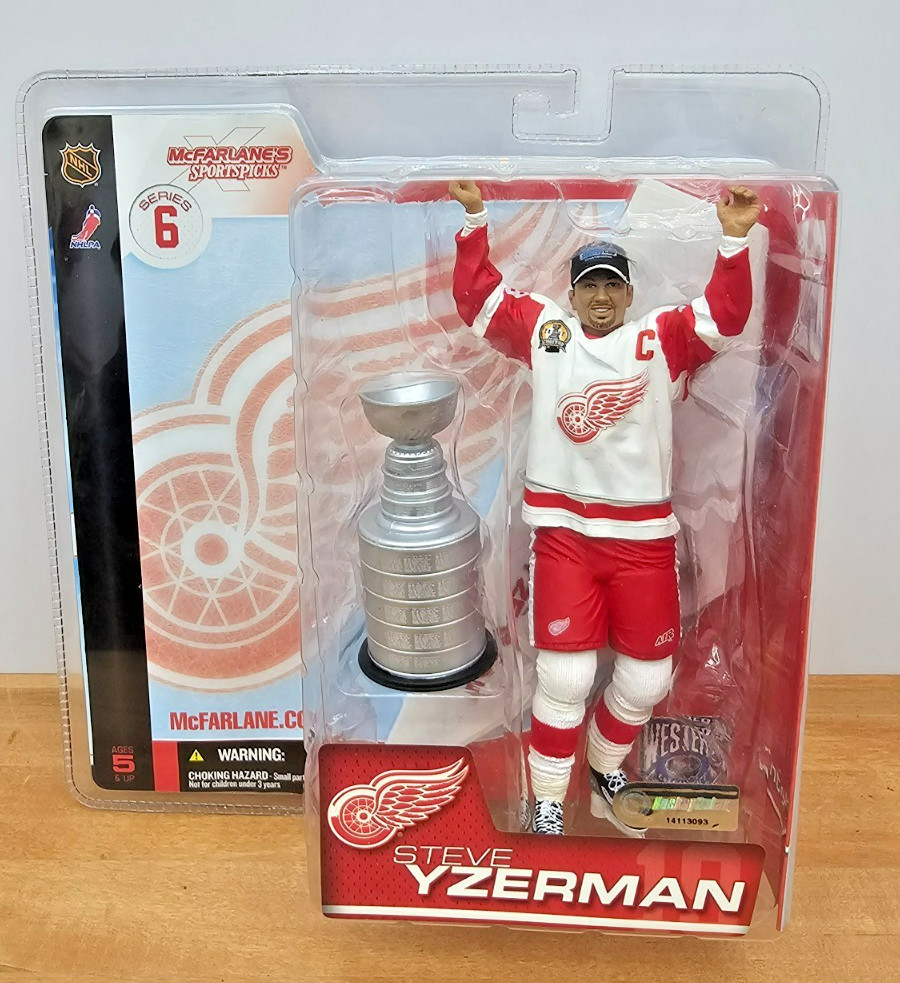 MCFARLANE STEVE YZERMAN DETROIT RED WINGS STANLEY CUP NHL HOCKEY FIGURE SERIES 6