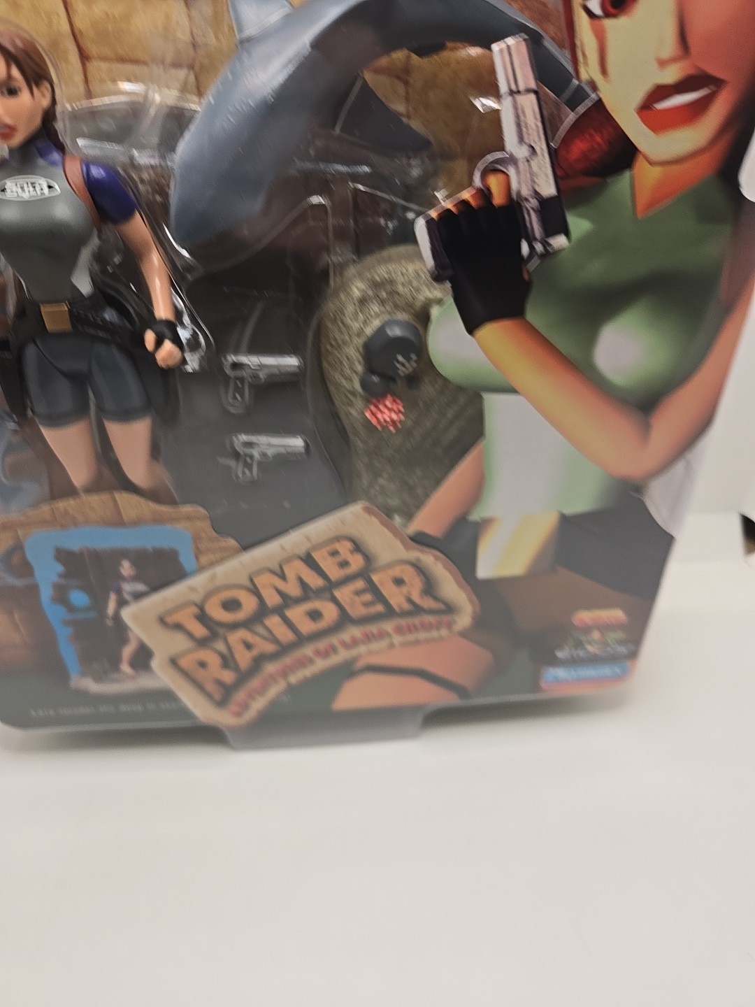 Playmates Tomb Raider Lara Croft Deep Sea Action Figure vs Great White 1999