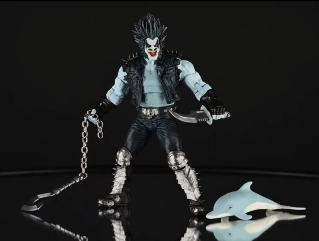 McFarlane DC Multiverse Collectors Edition Lobo & Space Dolphin In Hand