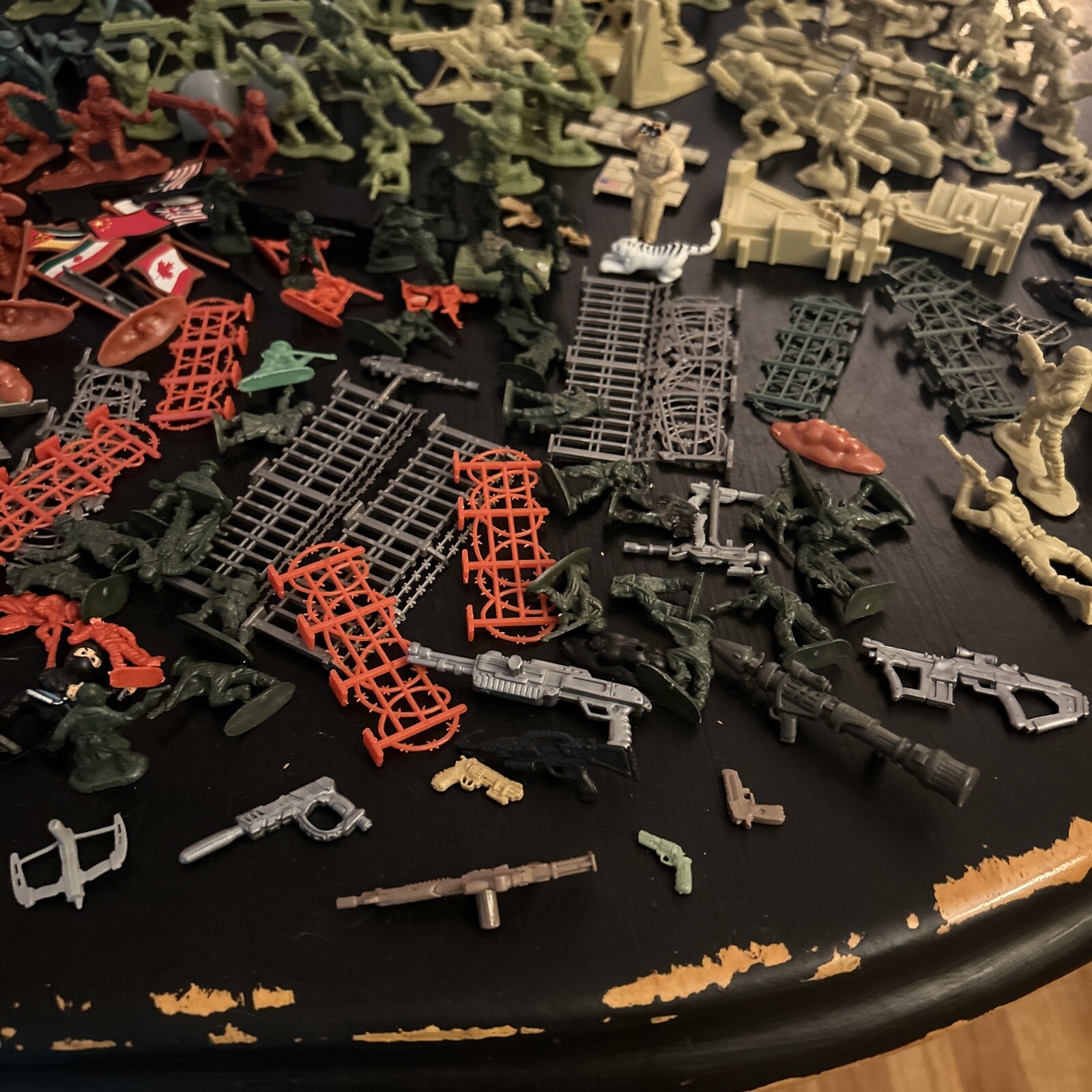 Lanard & Misc Military Action Figures Weapons Vehicles Fences Flags Lot Of 200+!