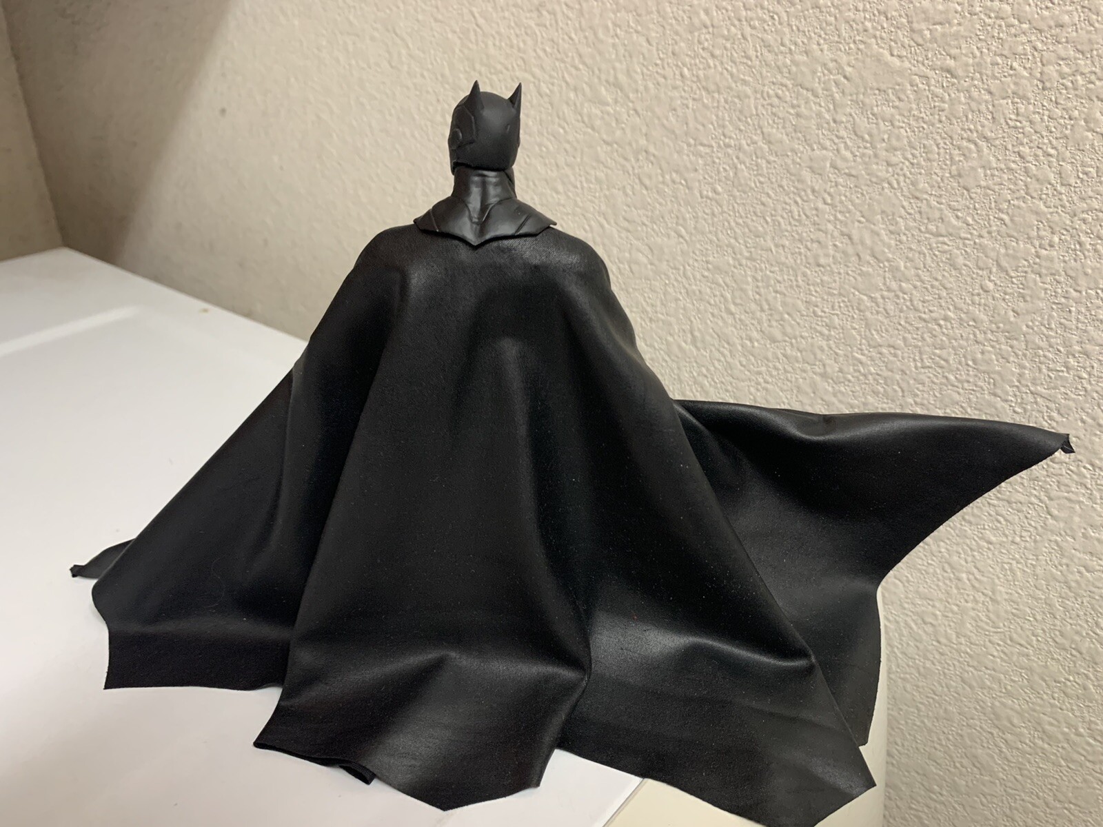 batman mezco one12 custom wired drape leather cape 1:12 NOT FIGURE