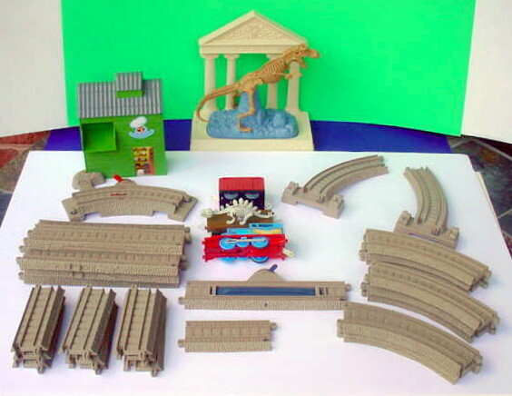 Motorized Thomas Train HUGE Layout LOT Trackmaster + Sodor Museum Dinosaur