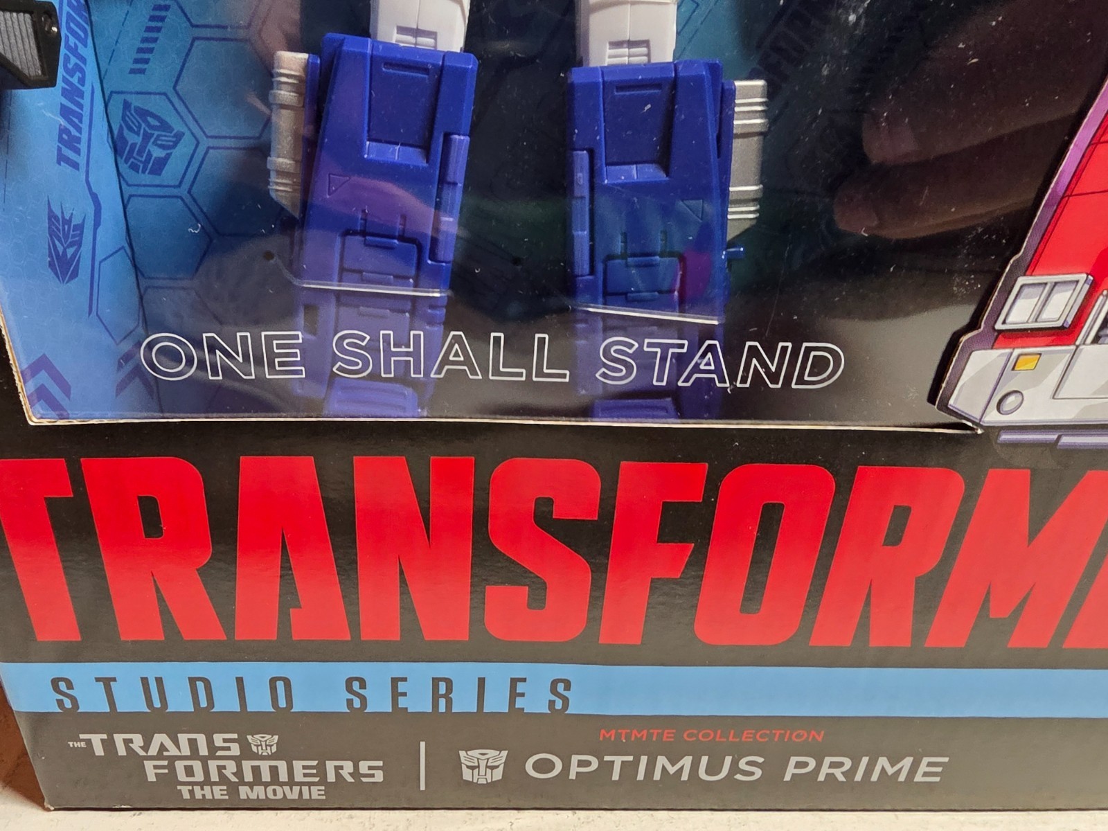 NEW Transformers Studio MTMTE Leader 86 Optimus Prime Damaged Box SHIP GLOBAL