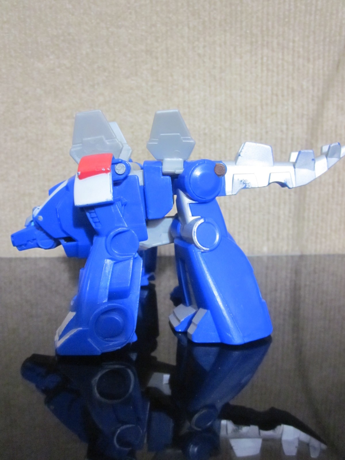 Hasbro Tomy Playskool Heroes Transformers Rescue Bots Chase The Dino Protector