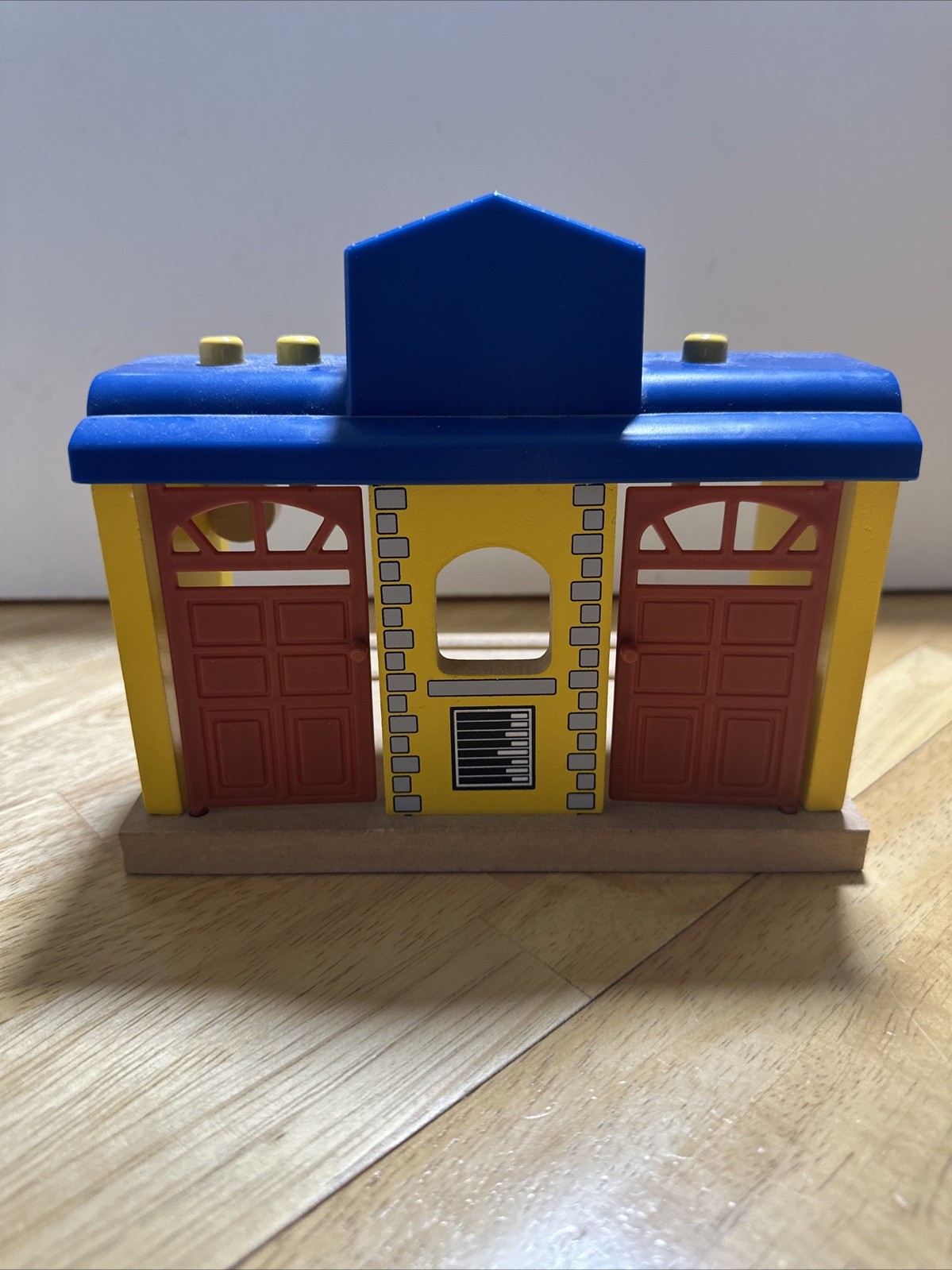 Geoffrey Inc Thomas & Friends Wooden Railway Train TICKET STATION Booth Tested