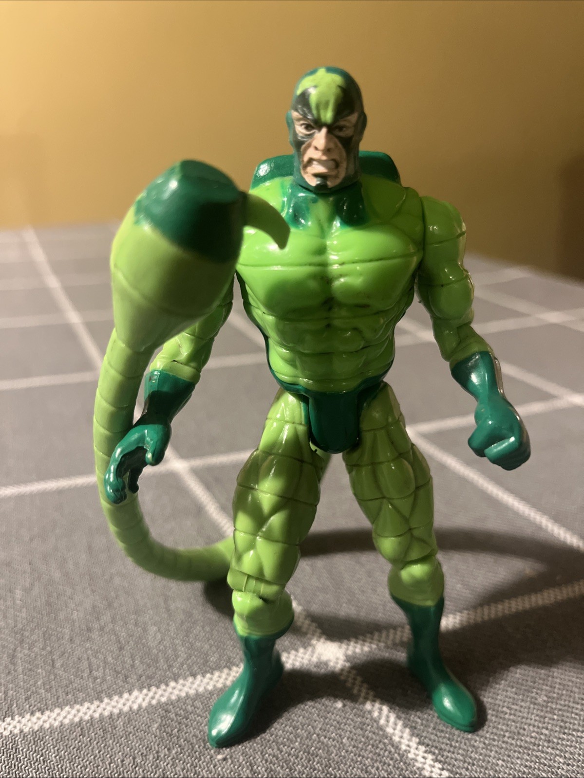 Toy Biz Marvel SPIDERMAN SCORPION Action Figure with Tail 1994