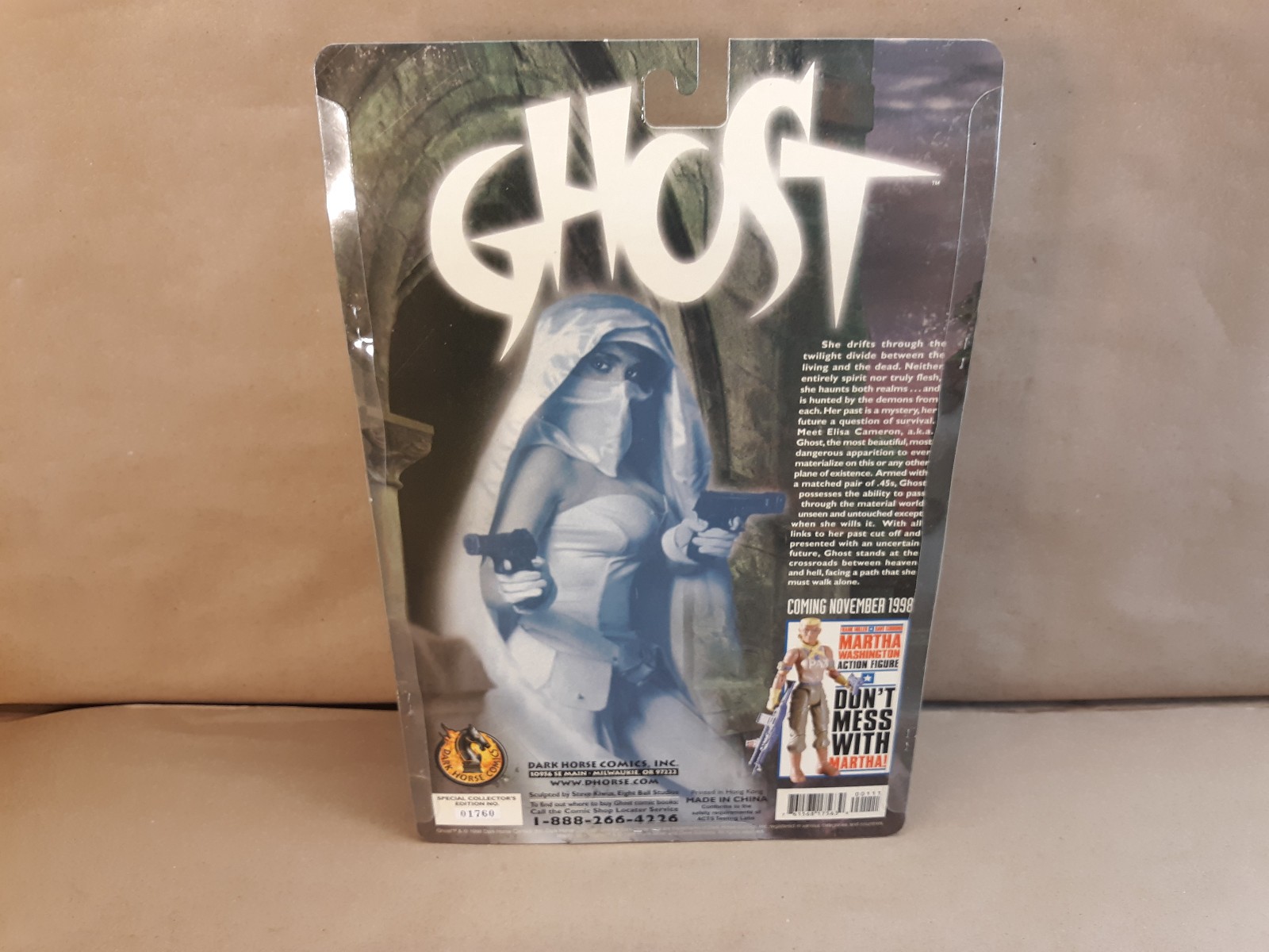 Dark Horse Comics Ghost 6&Prime; Action Figure and Comic 1998 Special Edition