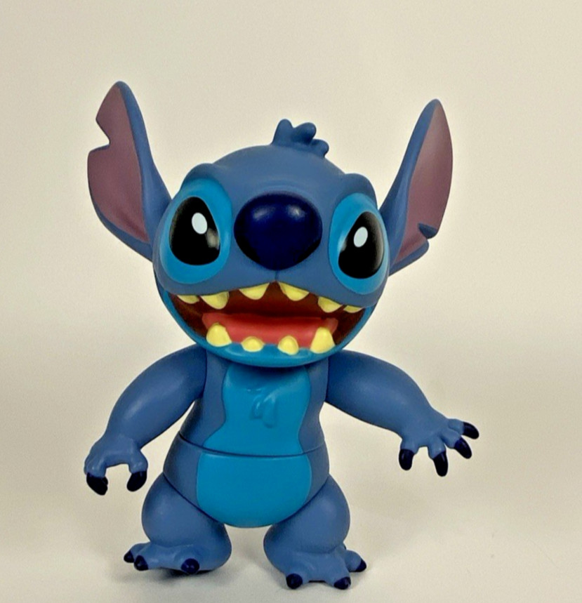 2025 Walt Disney World Parks Stitch Articulated Plastic Figure 7” Blue Alien 626