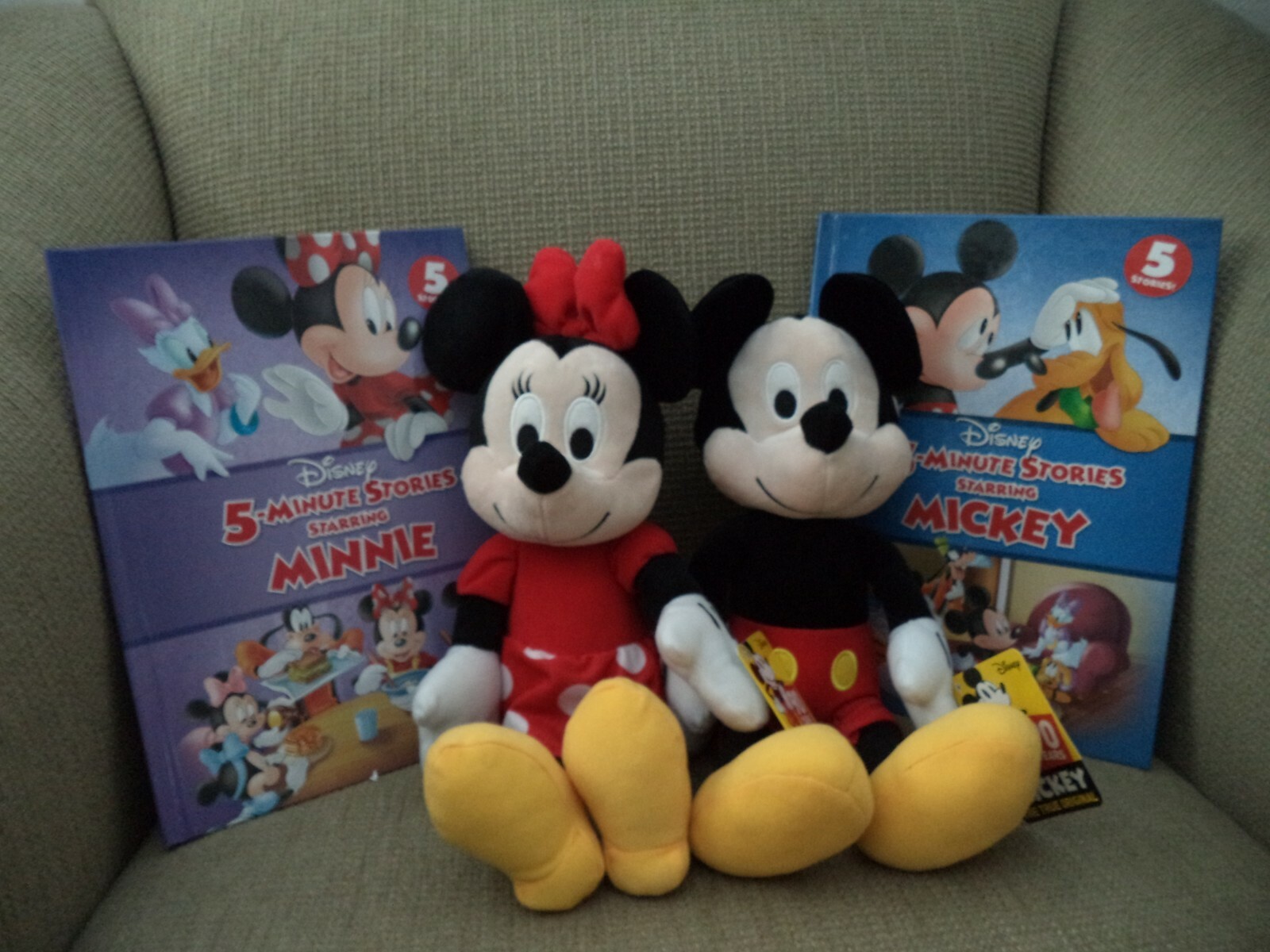 MICKEY & MINNIE MOUSE 14&Prime; PLUSH 90 YEARS W/ 2 BOOKS *NEW*