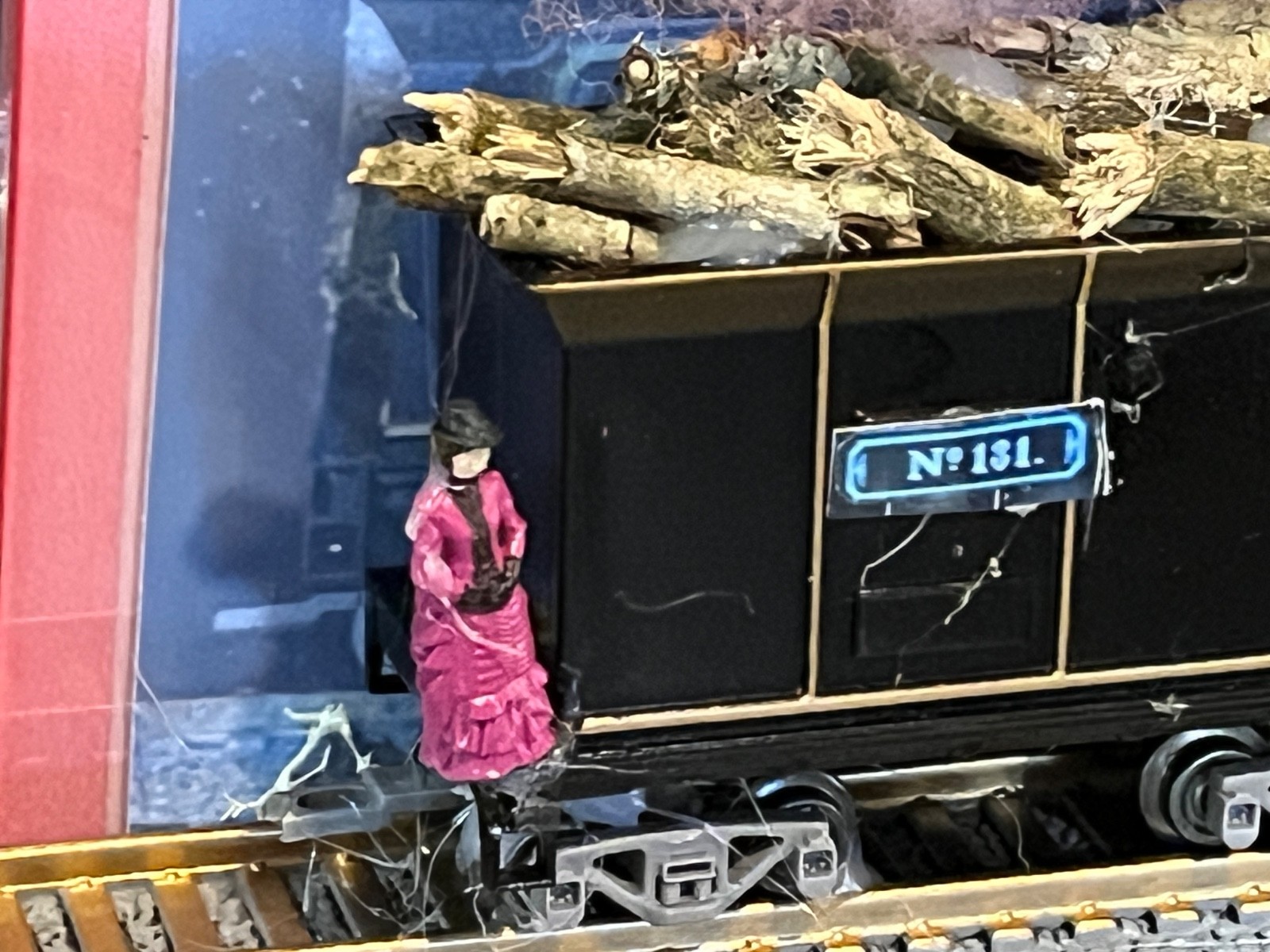 BACK TO THE FUTURE TRAIN DISPLAY custom 1 of a kind its not a card want it 4 les