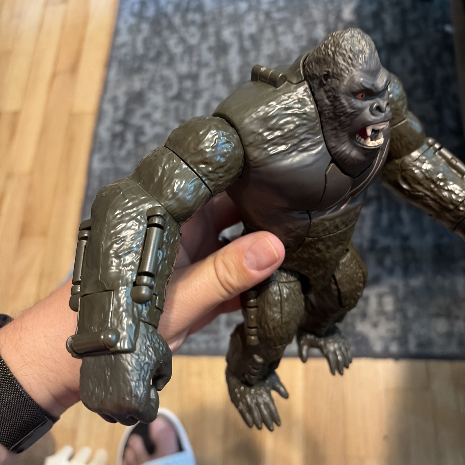 King Kong Titan Tech Monsterverse Transforms 8&Prime; Figure 2022 Playmates
