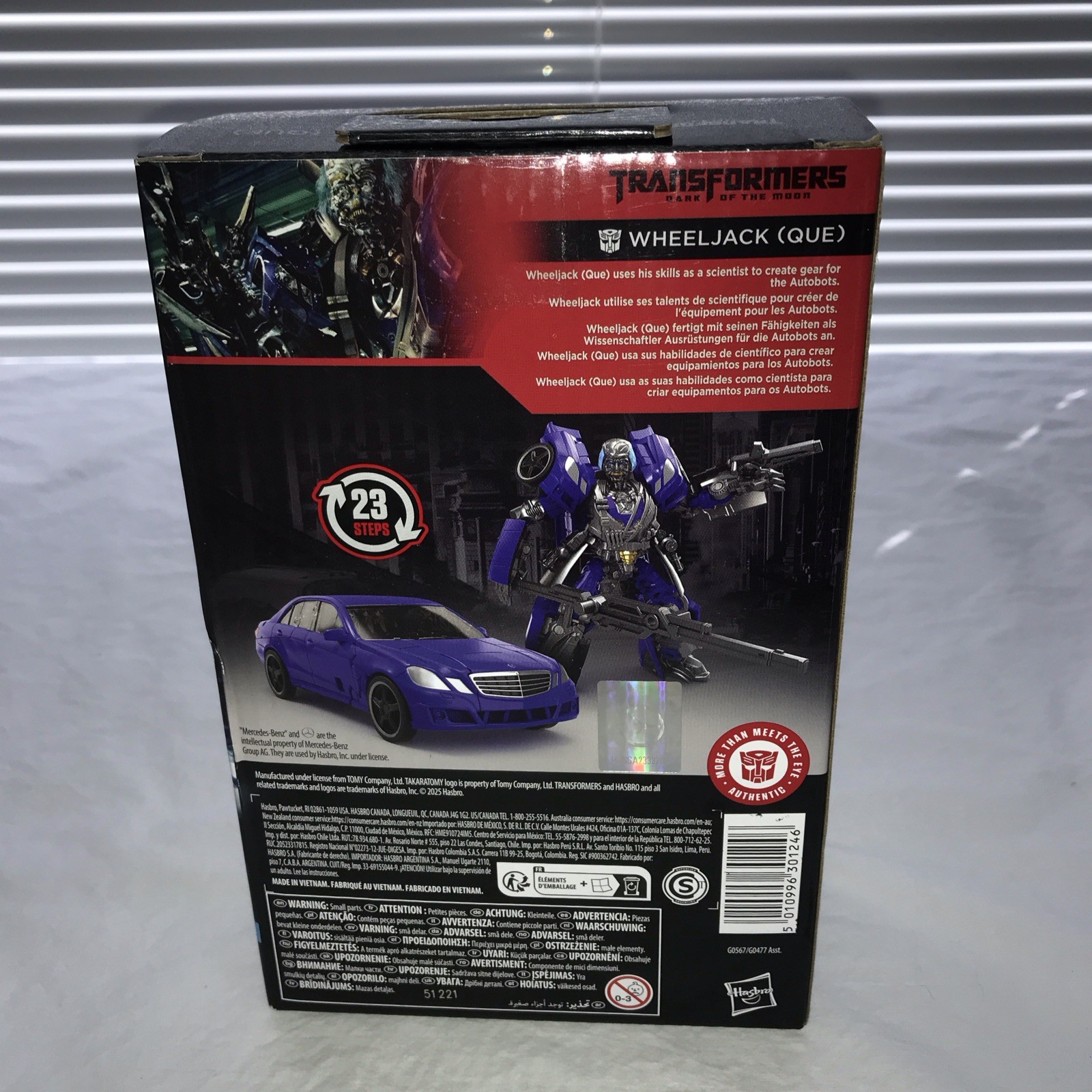 Transformers Wheeljack Que Studio Series Deluxe Class! Sealed! Unused!