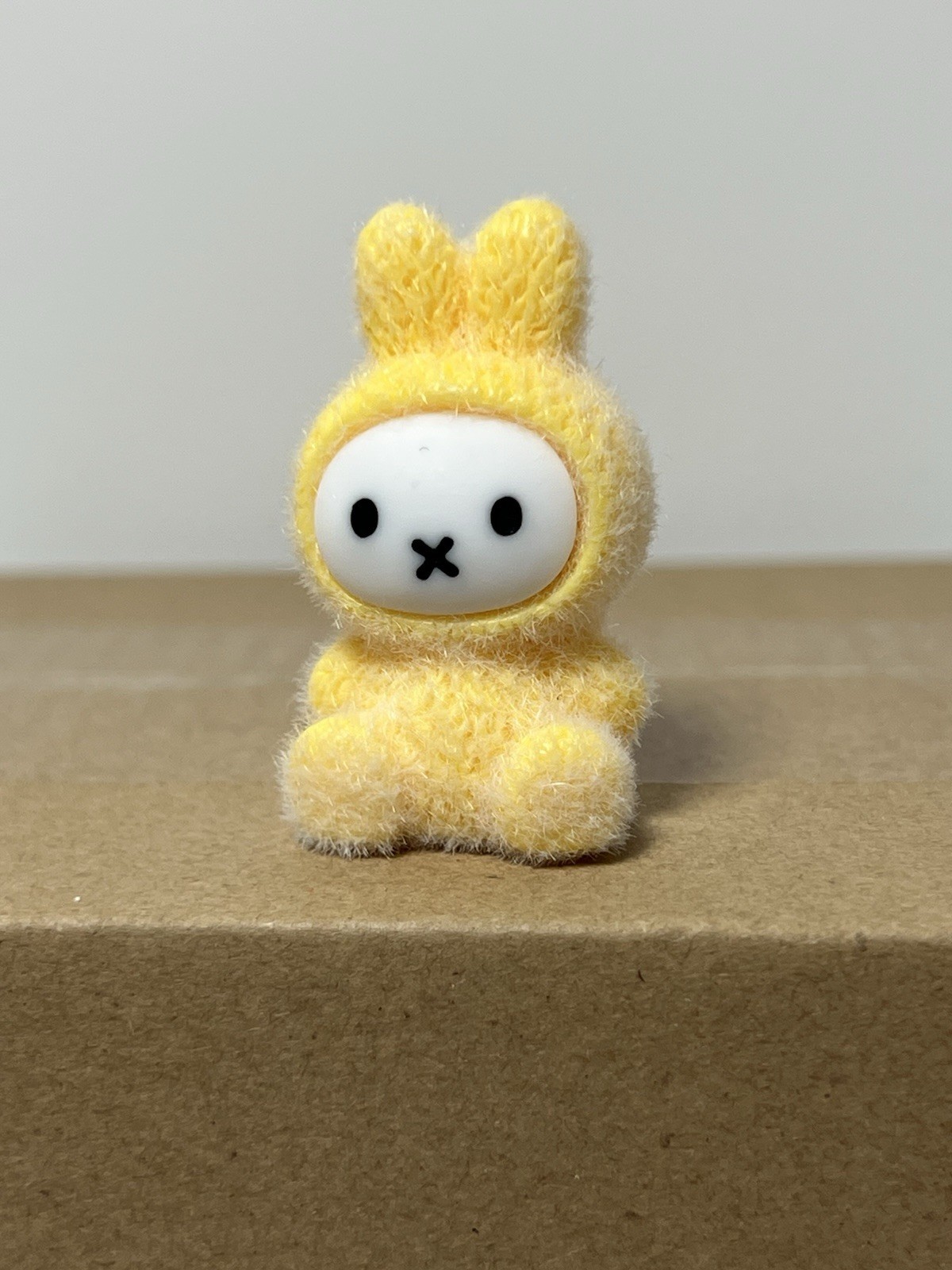 Yellow Flocked Sitting Bunny 1.5&Prime; Mini Figure New