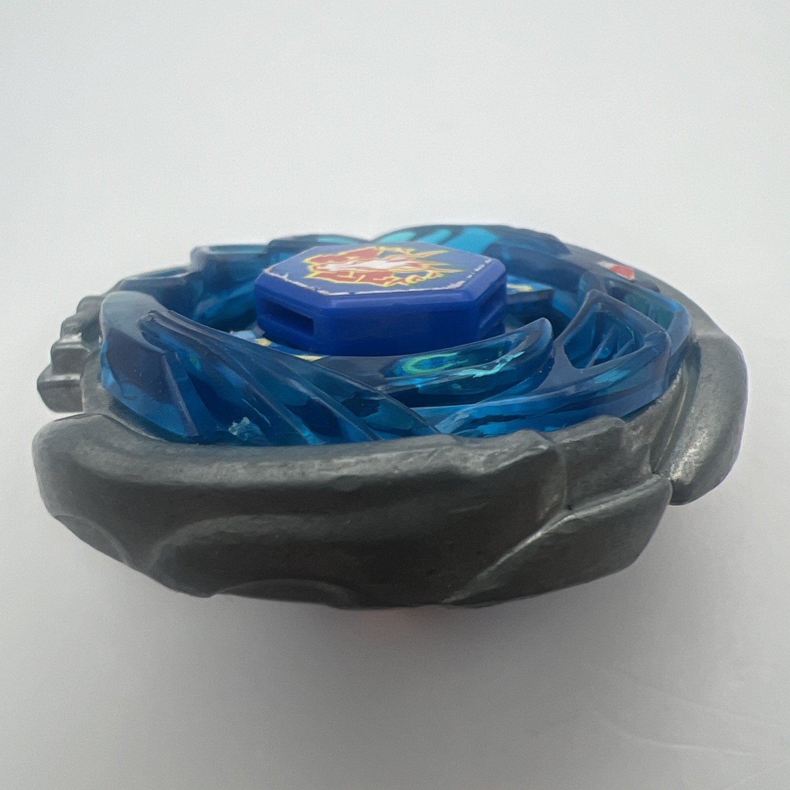 Storm Pegasus 105RF Beyblade With Accessories And Card Hasbro Metal Fusion