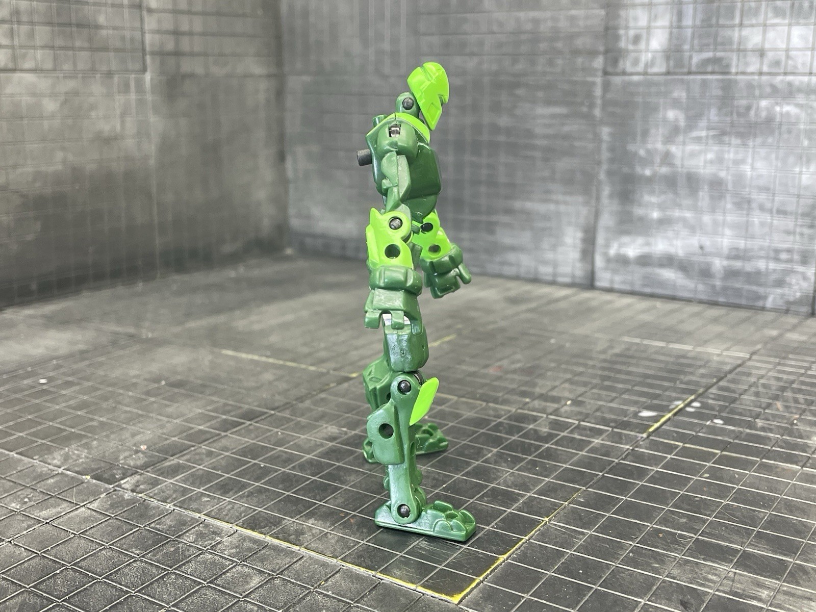 R.E.V.s RADICALLY ENGINEERED VEHICLES CRUX CAR 4” ACTION FIGURE