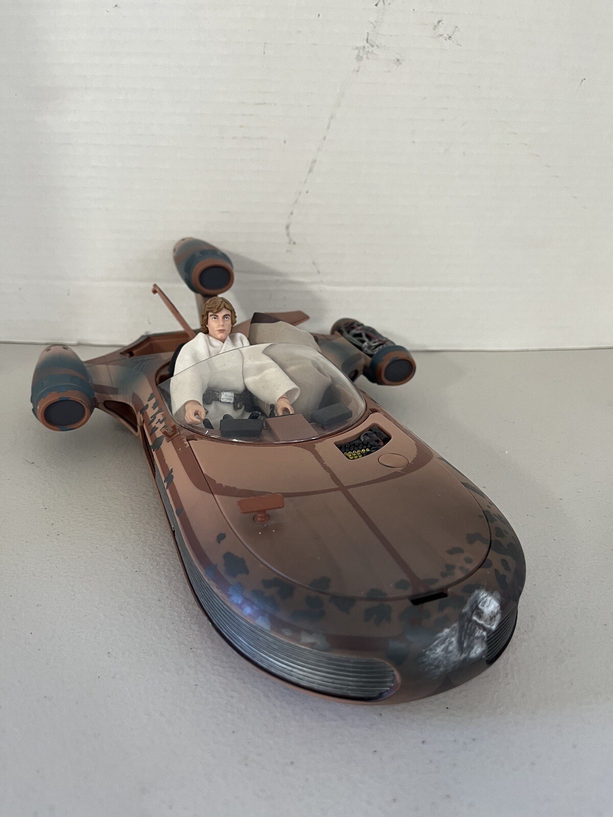 Star Wars Black Series 6&Prime; Figure Luke Skywalker with X-34 Landspeeder