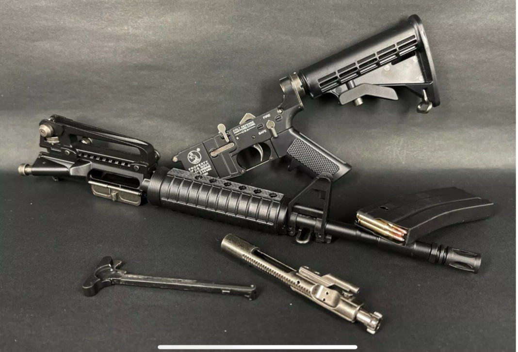 1:2 High Precision M4A1 Carbine Black Eject Metal Super Rare A+ Machine Gun Toy