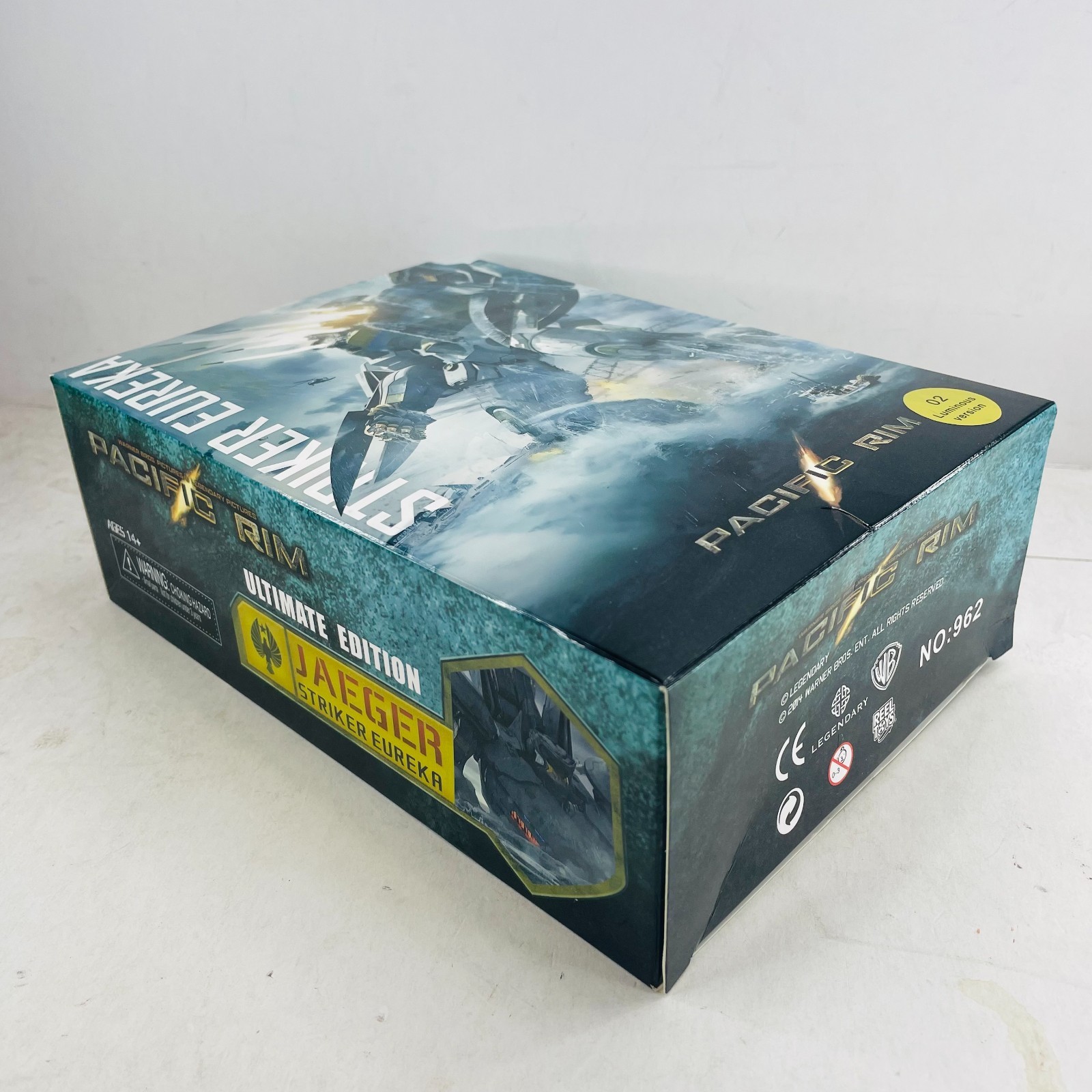 Crimson Typhoon Jaeger 7&Prime; Movable Action Figure Toy Statue Pacific Rim Gift Box