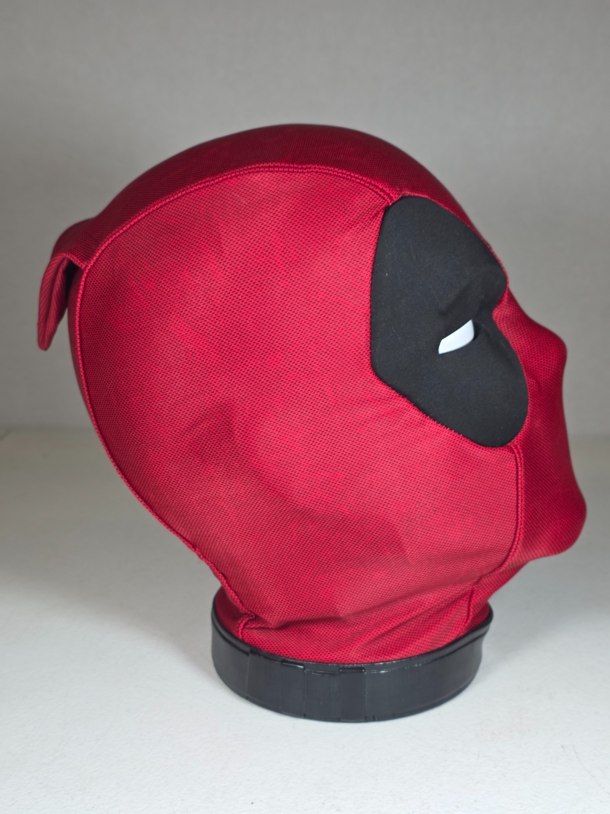 Marvel Legends Deadpool Premium Interactive Moving Talking Head