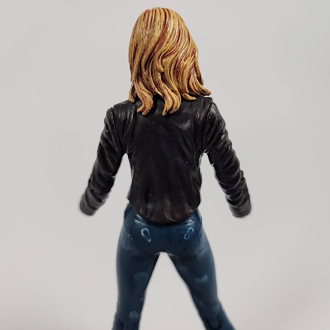 Lot of 4 Buffy the Vampire Slayer Action Figures Angel Master Willow 1999 Moore