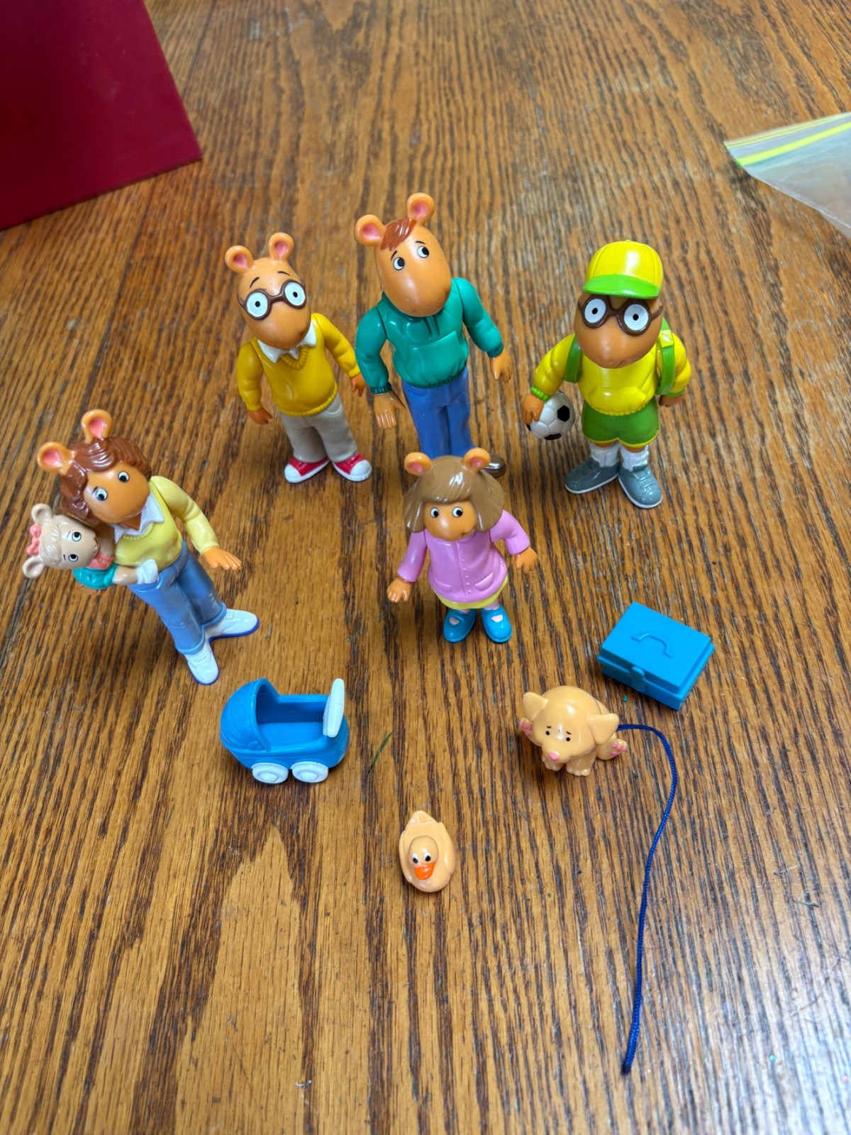 PBS Kids Arthur Aardvark Family Lot Of 5 Posable Figures Dog & Toys Hasbro 90&rsquo;s