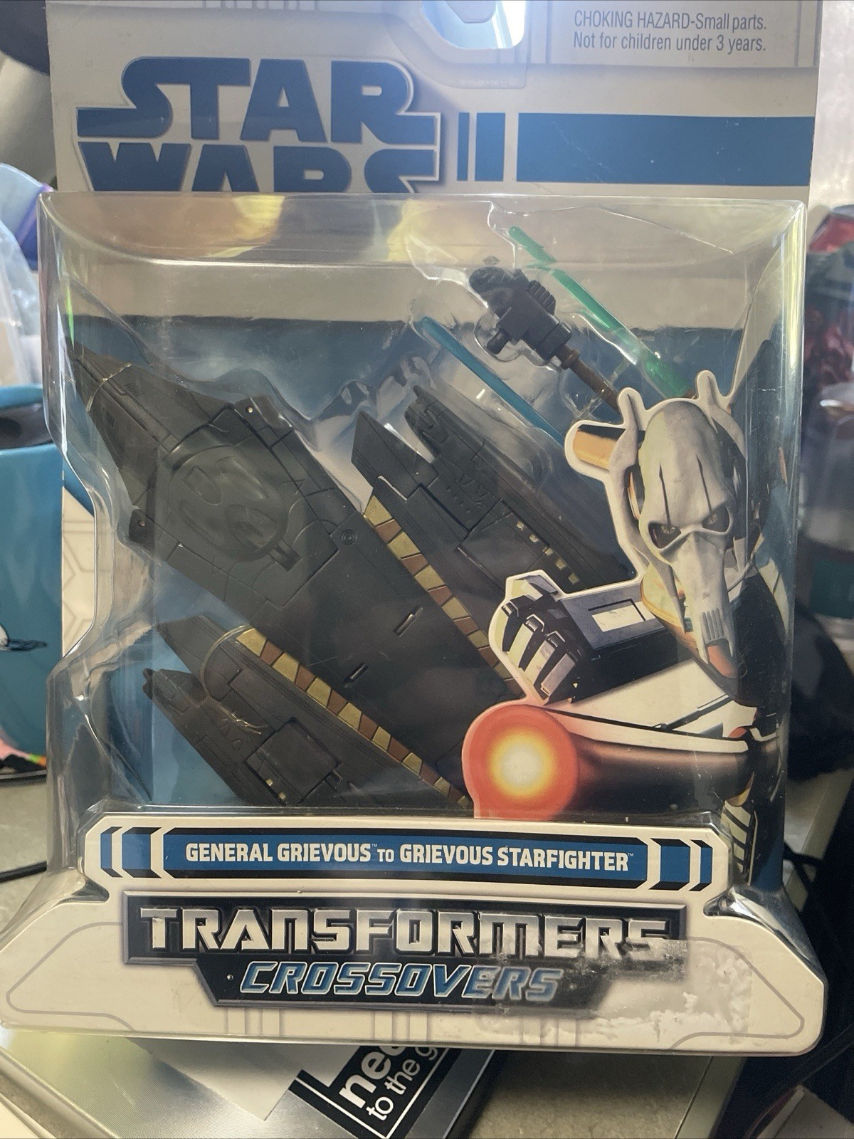NEW: Star Wars Transformers Crossover: General Grievous to Grievous Starfighter