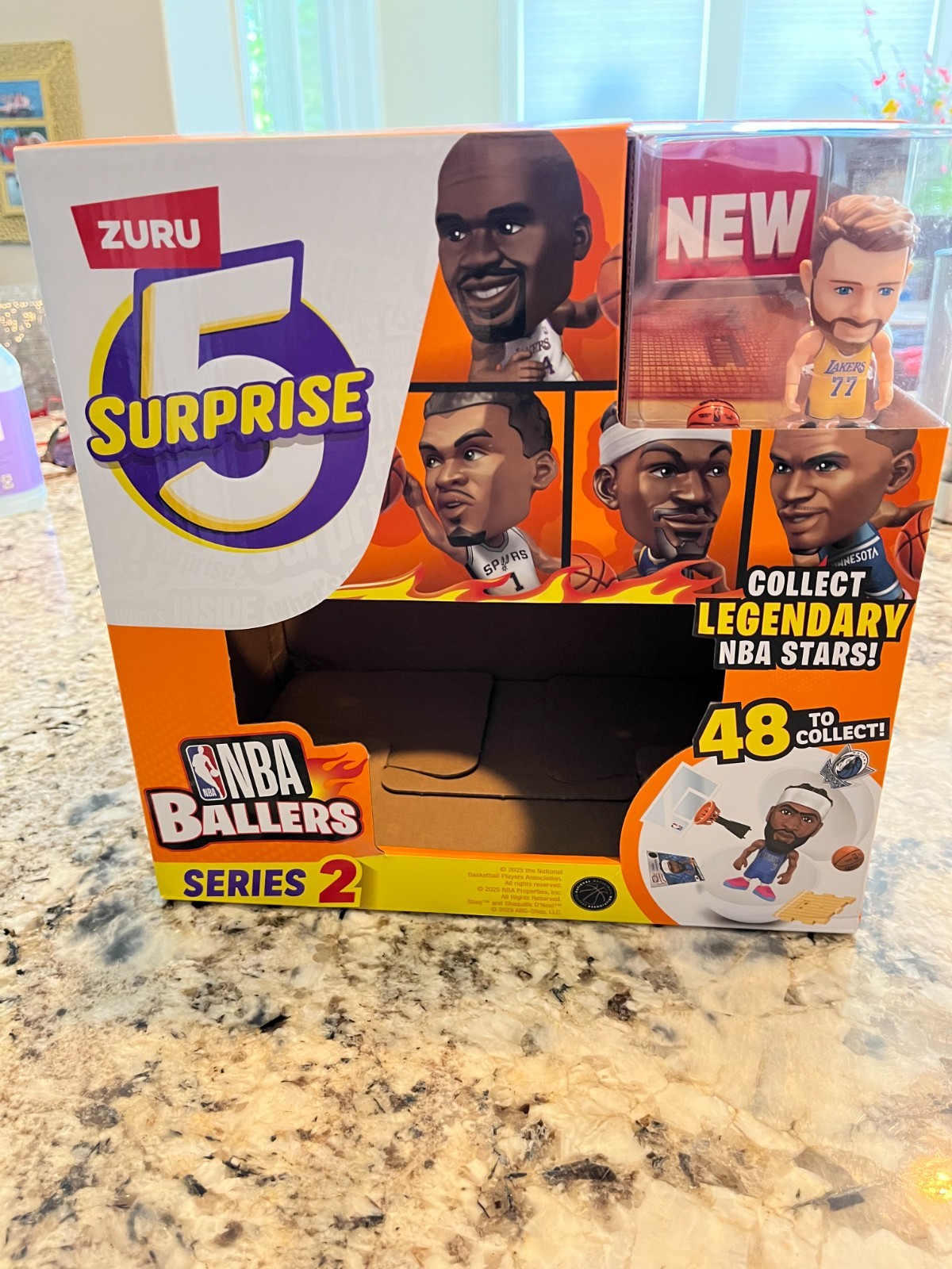 Store Display Zuru NBA Ballers Series 2 Luca Doncic – Lakers Home – Retail Box