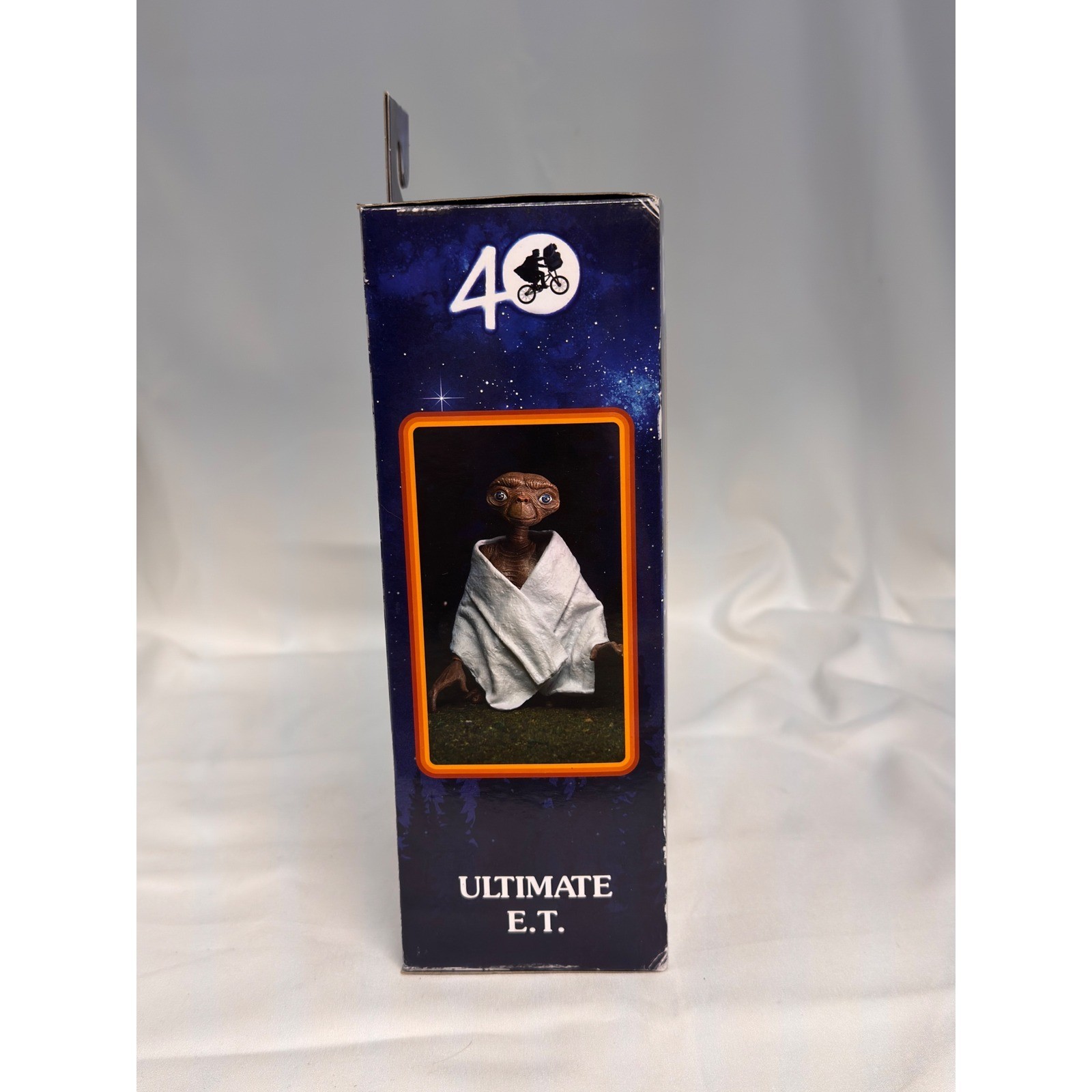 NECA Ultimate ET The Extra-Terrestrial 40th Anniversary Action Figure NIB 2022