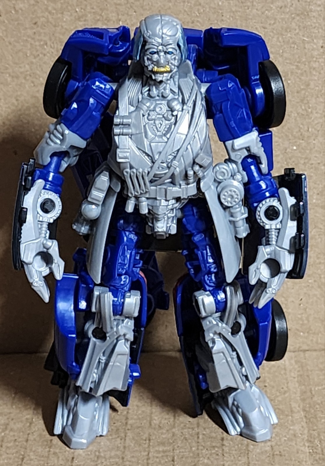 Transformers DOTM Studio Series Wheeljack Que RARE MISPRINT (Loose)