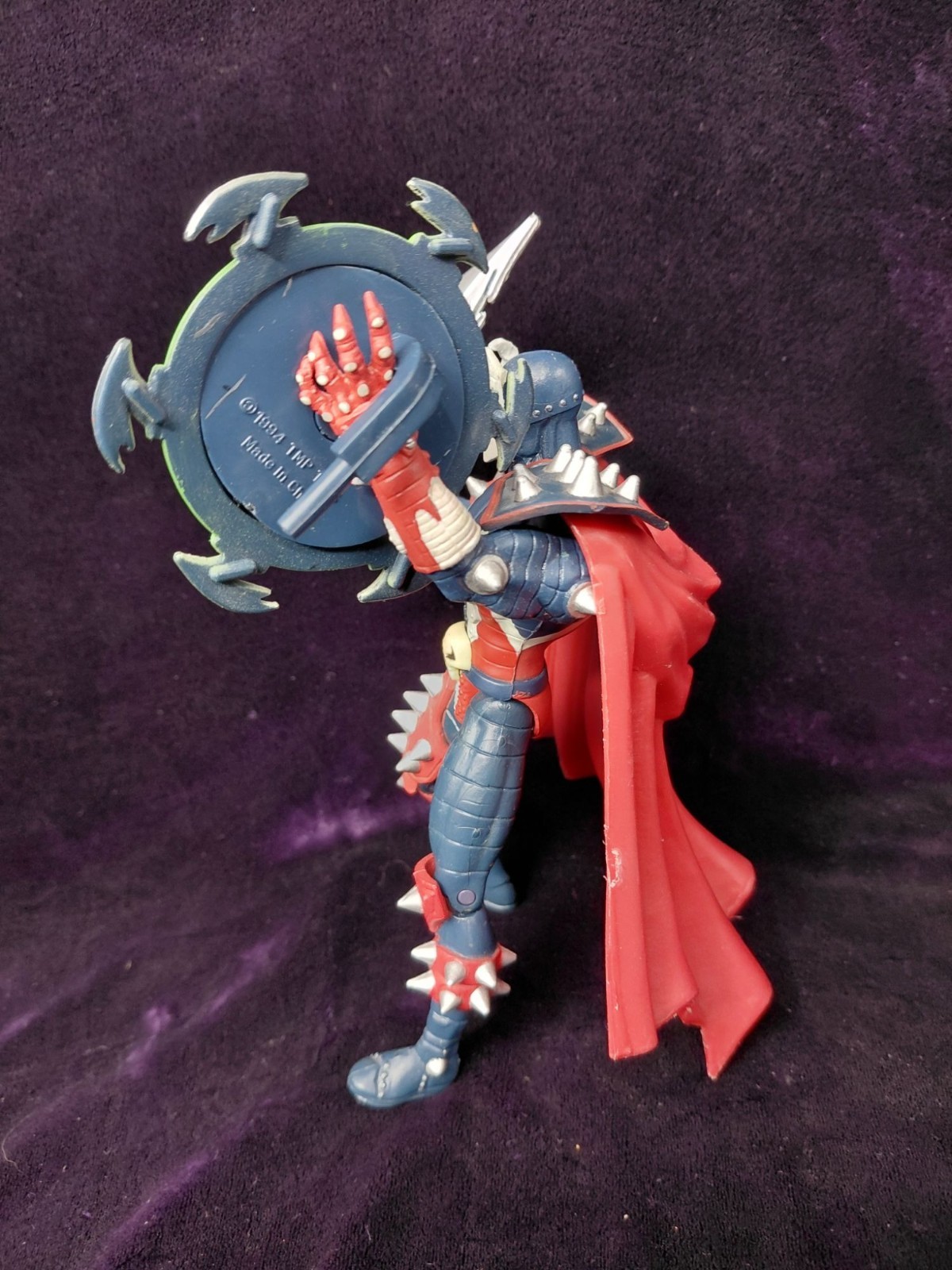 Spawn Medieval 6&Prime; Action Figure McFarlane Toys 1994 Spiked Shield Sword Red Cape