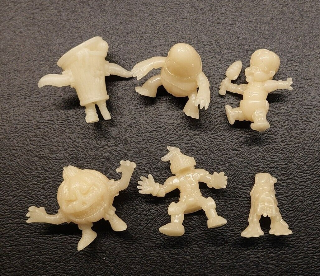 O.M.F.G. OMFG October Toys Mini Figure Set – Series 2 Glow In The Dark