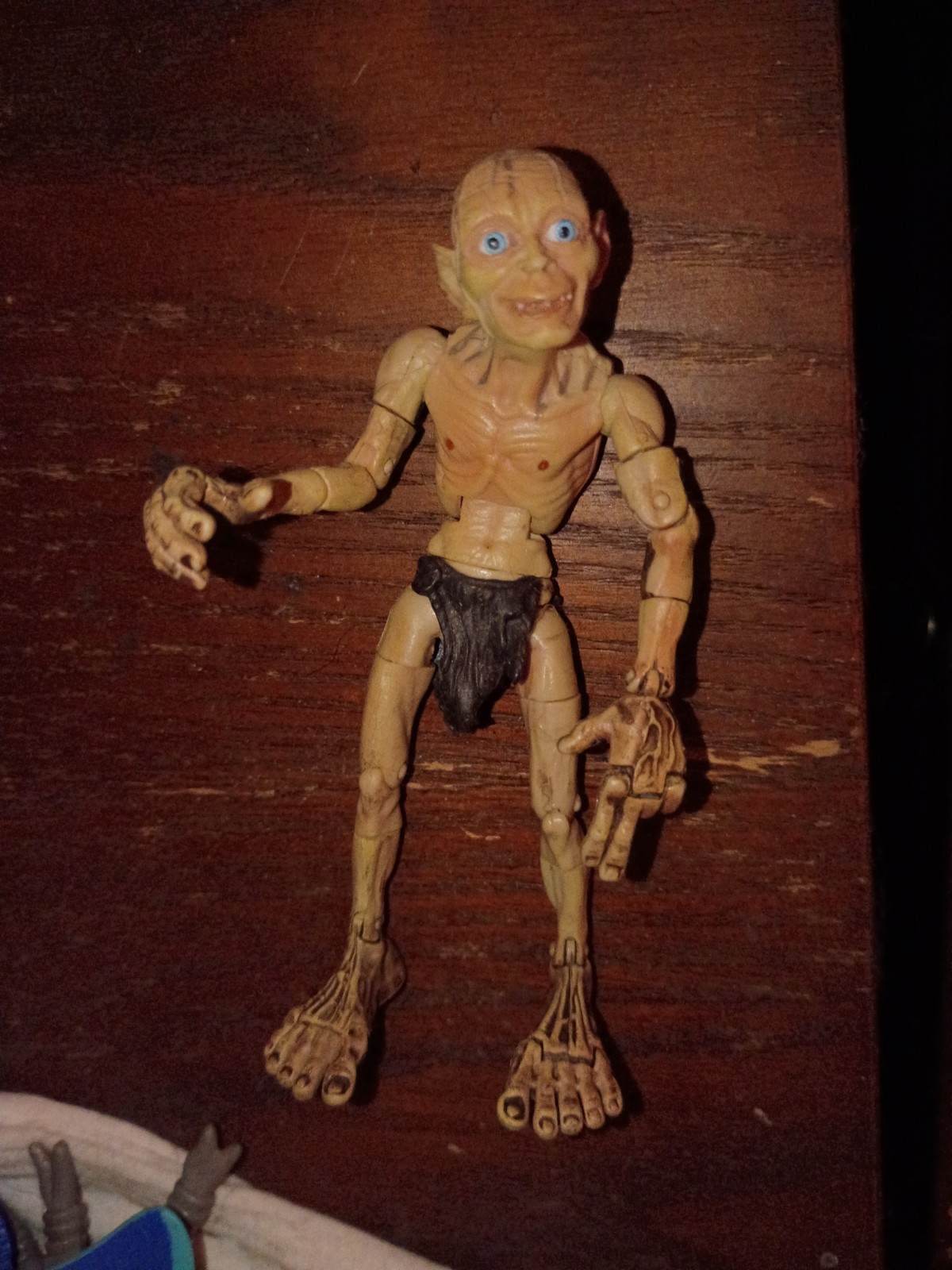Vintage 2003 Toy Biz LOTR Super Poseable Smeagol Gollum 4.5&Prime; Action Figure