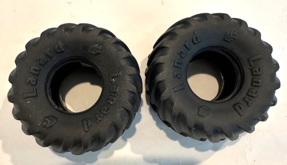 1-Pair Lanard Corps 1.25&Prime; tires- Vehicle Jeep JP-431 Sky Devils Muddy unused