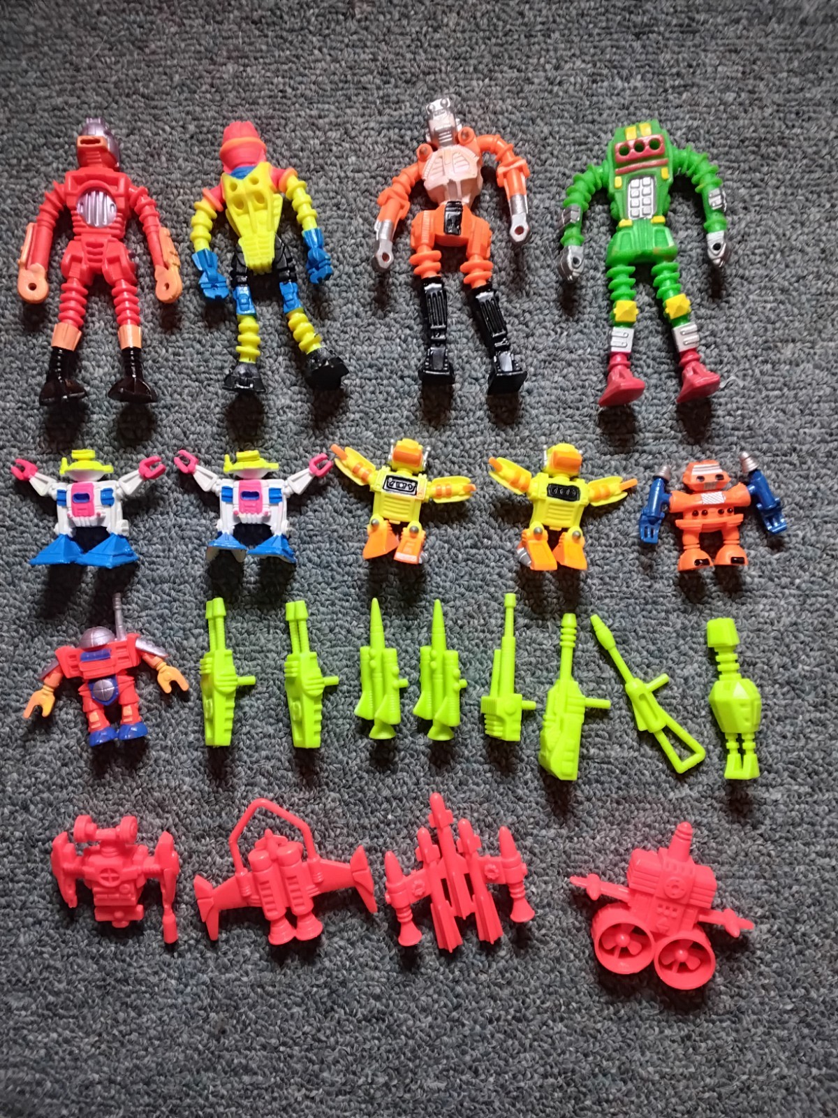Arco Robot Zone Figures Bendable Vintage Rare 1980s Bendy Lot of 22 Items
