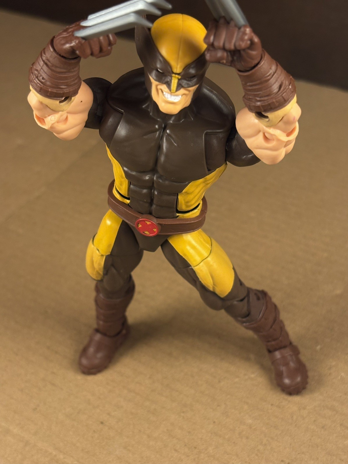 X-Men Hasbro Wolverine Brown Suit House of X Marvel Legends Figure COMPLETE !!!