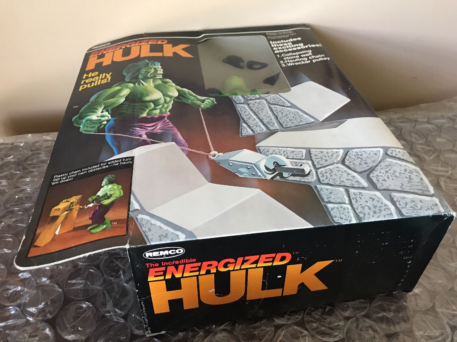 VINTAGE REMCO 1979 THE INCREDIBLE ENERGIZED HULK UNUSED Collapsing Stone Wall