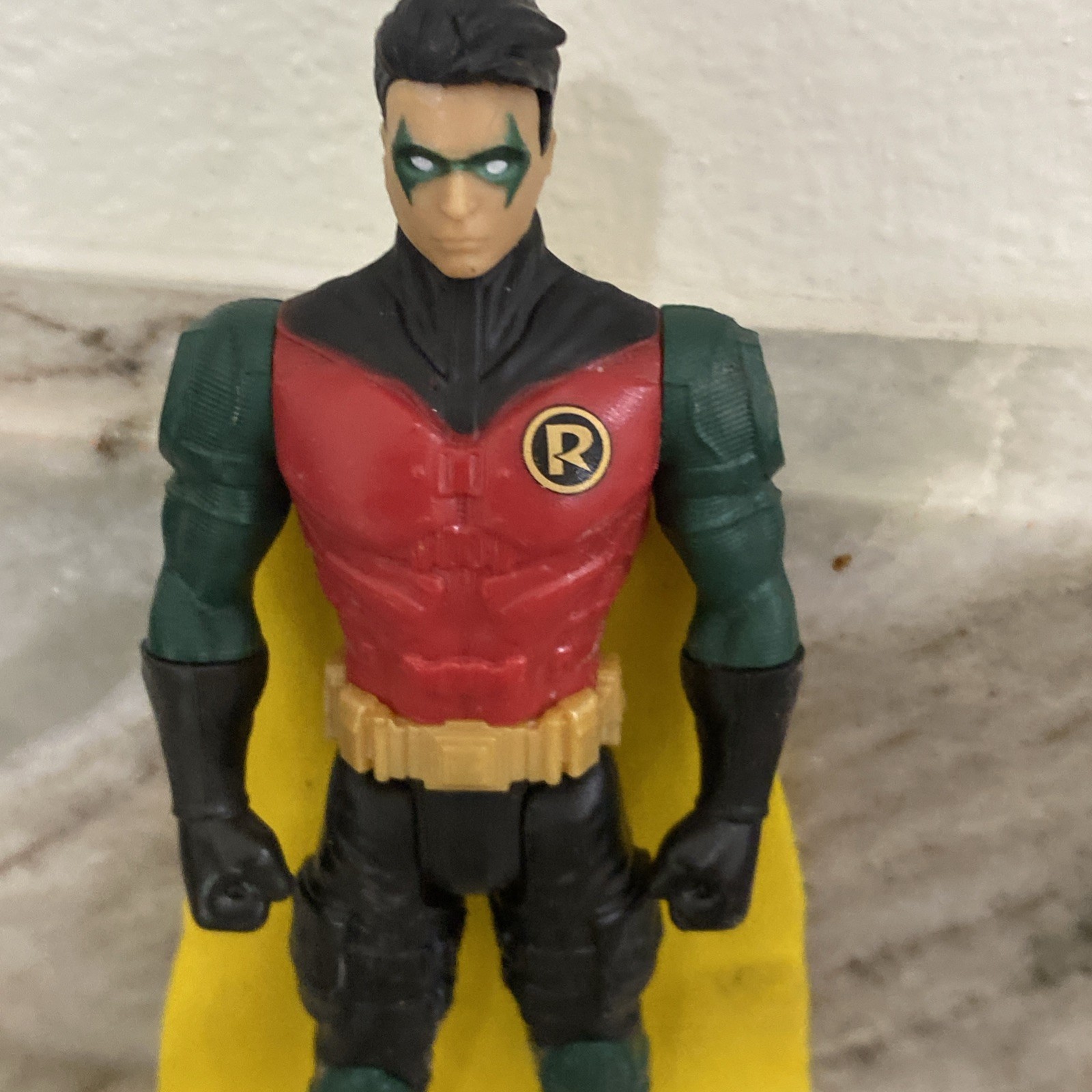 DC Multiverse Red Robin 6&Prime; Action Figure with Yellow Cape 2019